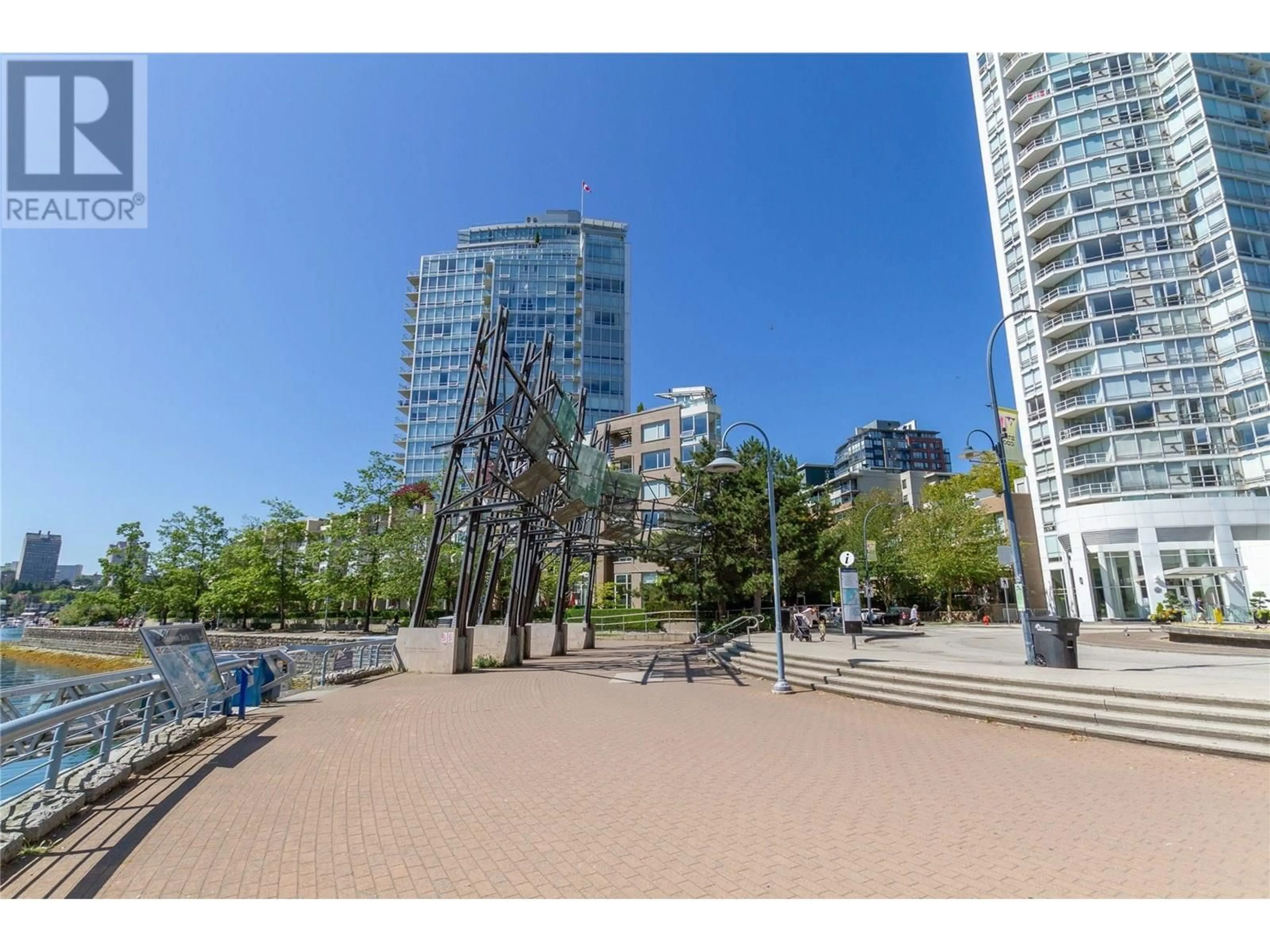 Patio, unknown for 610 - 1228 MARINASIDE CRESCENT, Vancouver British Columbia V6Z2W4