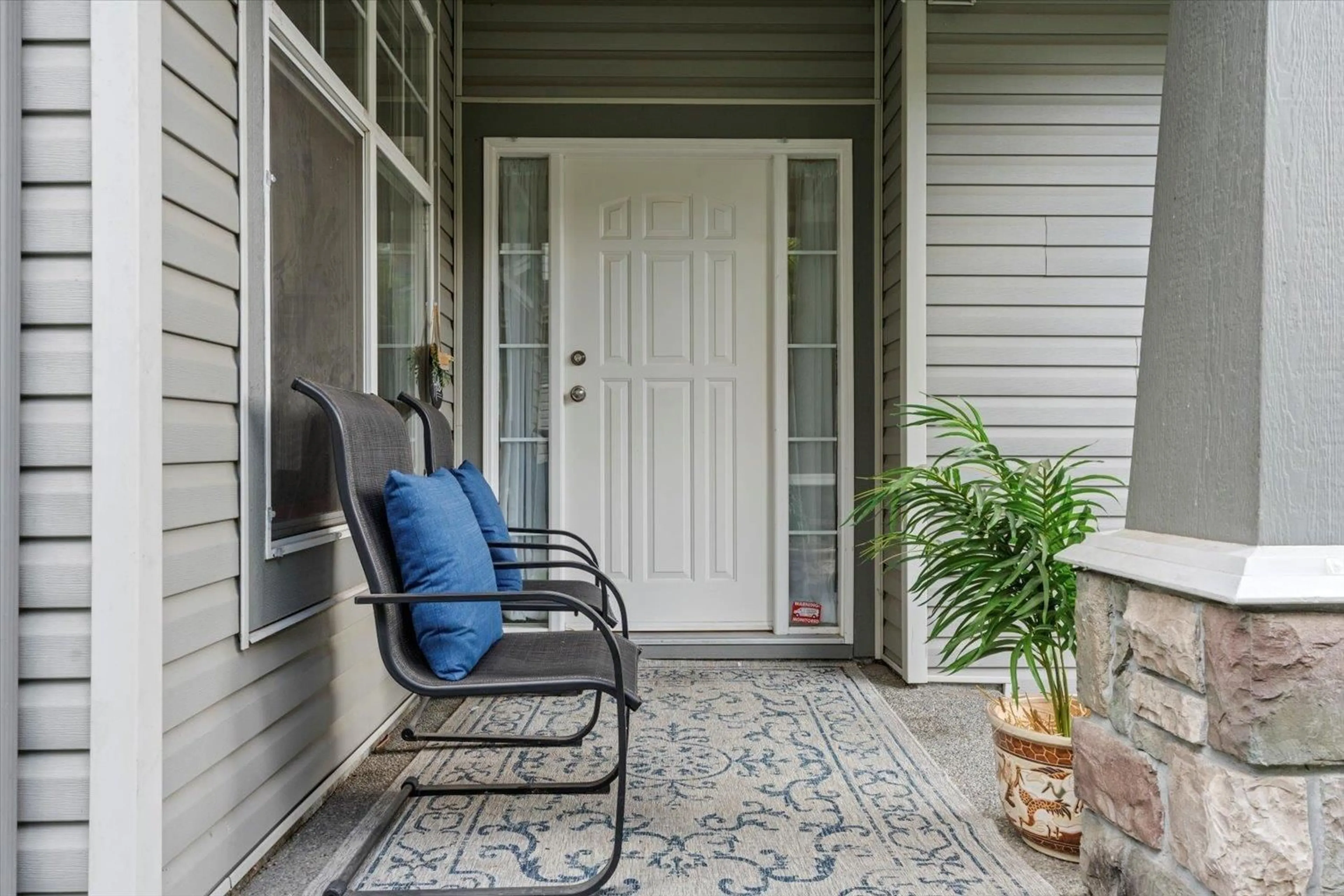 Indoor entryway for 7 - 7360 SUNSHINE DRIVE, Chilliwack British Columbia V2R5V7