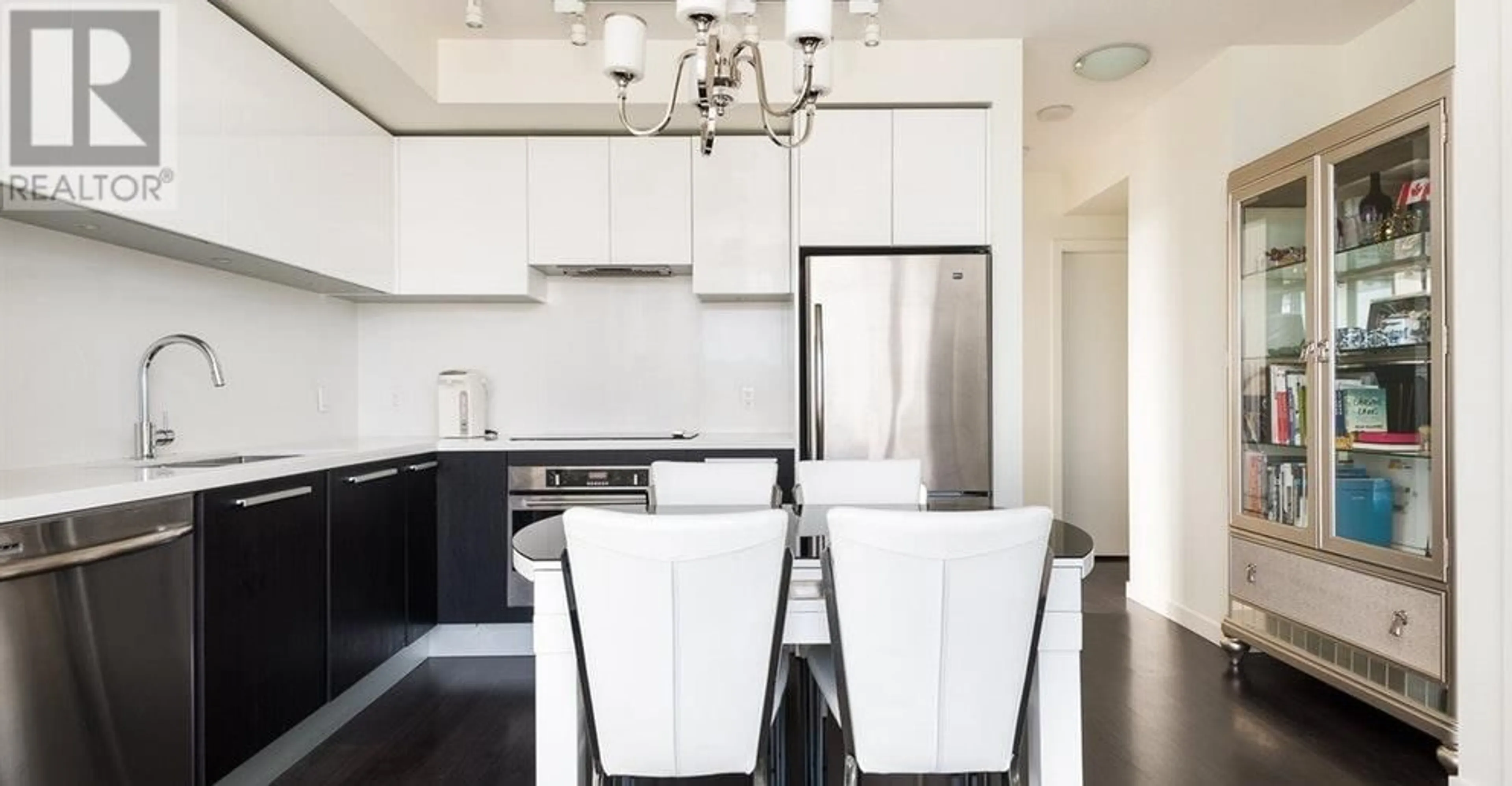 Contemporary kitchen, ceramic/tile floor for 2905 - 6333 SILVER AVENUE, Burnaby British Columbia V5H0C3