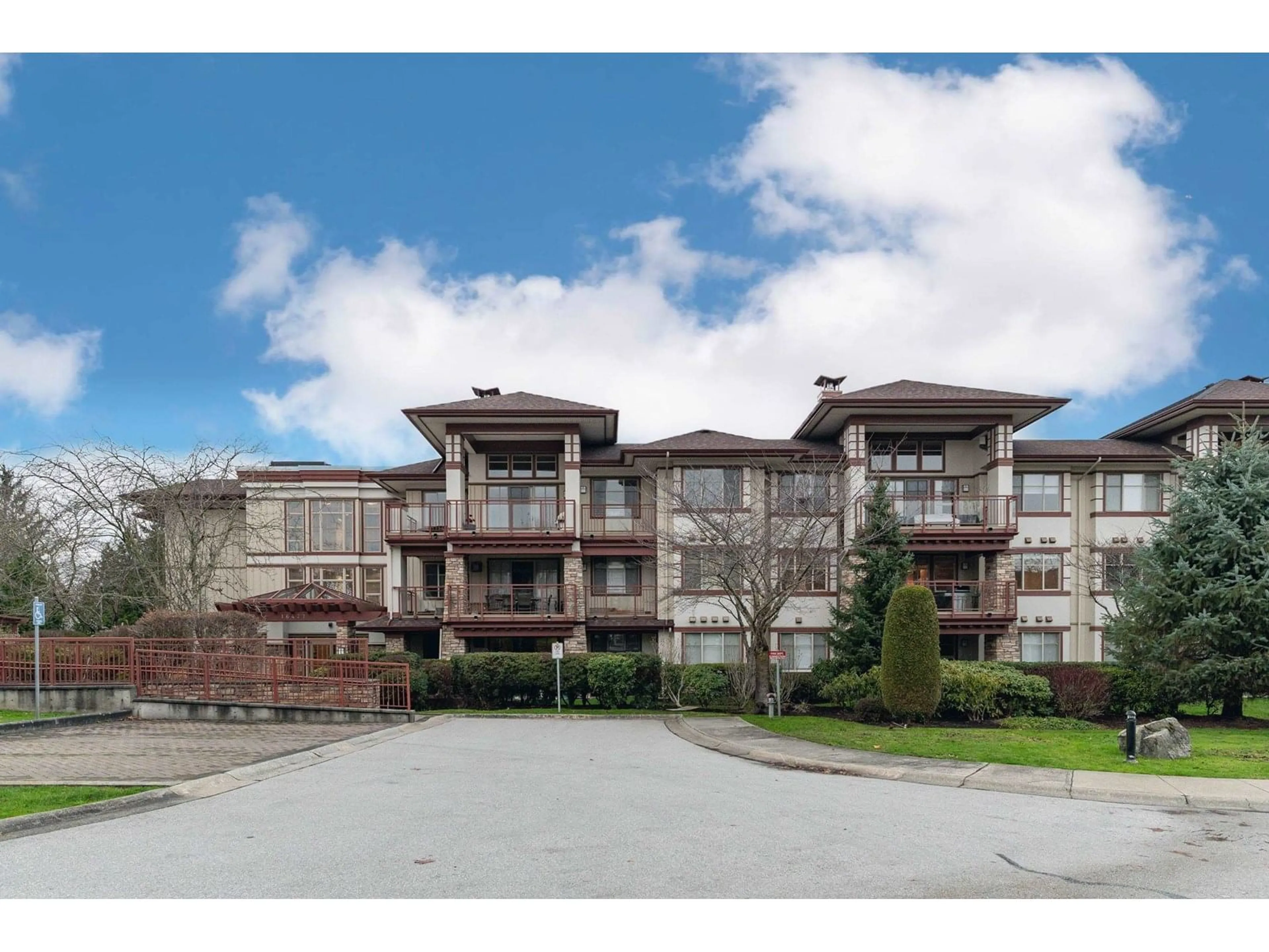 Unknown for 207 - 16477 64, Surrey British Columbia V3S6V7