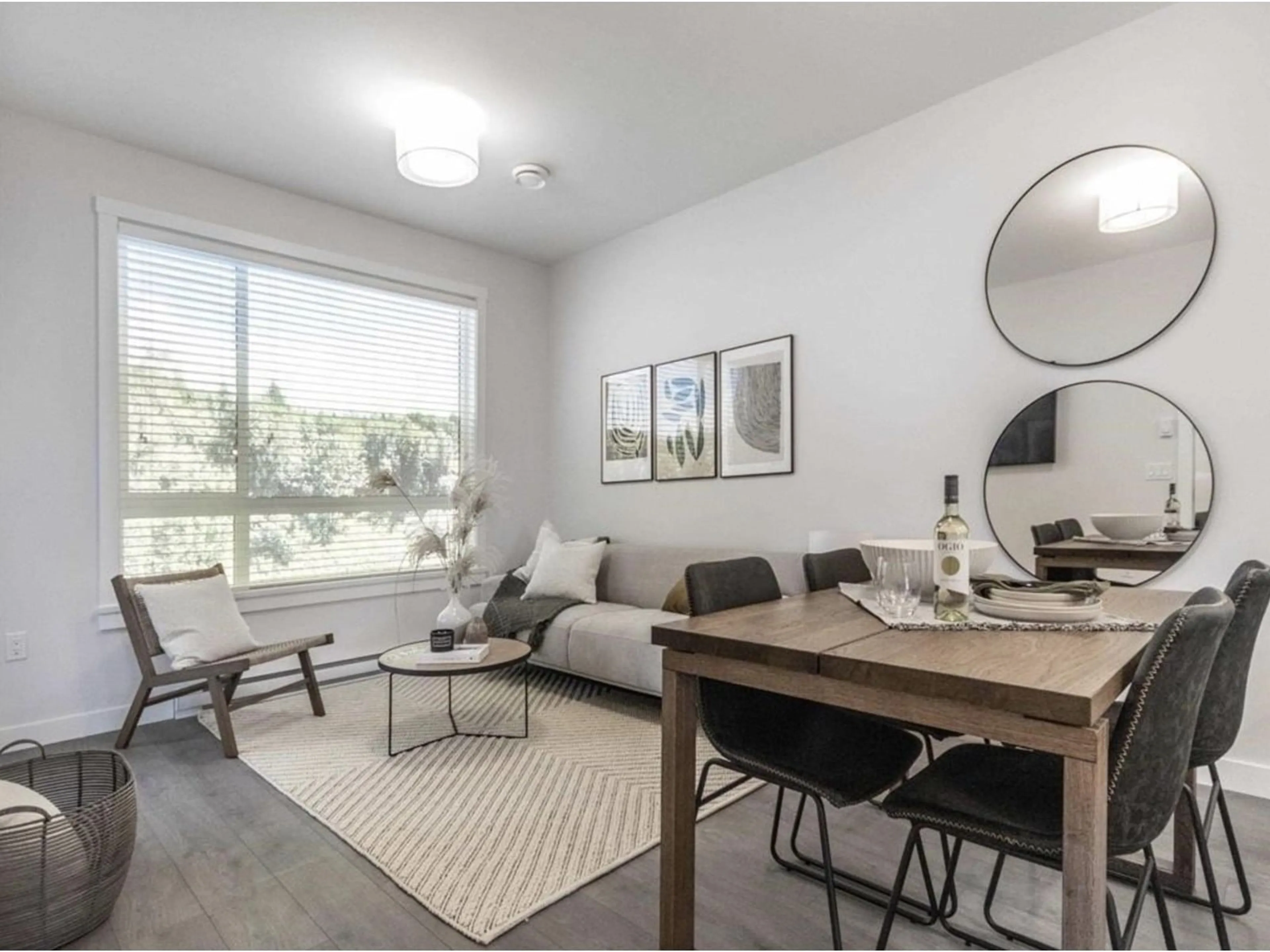 A pic of a room for 204 - 33886 PINE, Abbotsford British Columbia V2S2P3