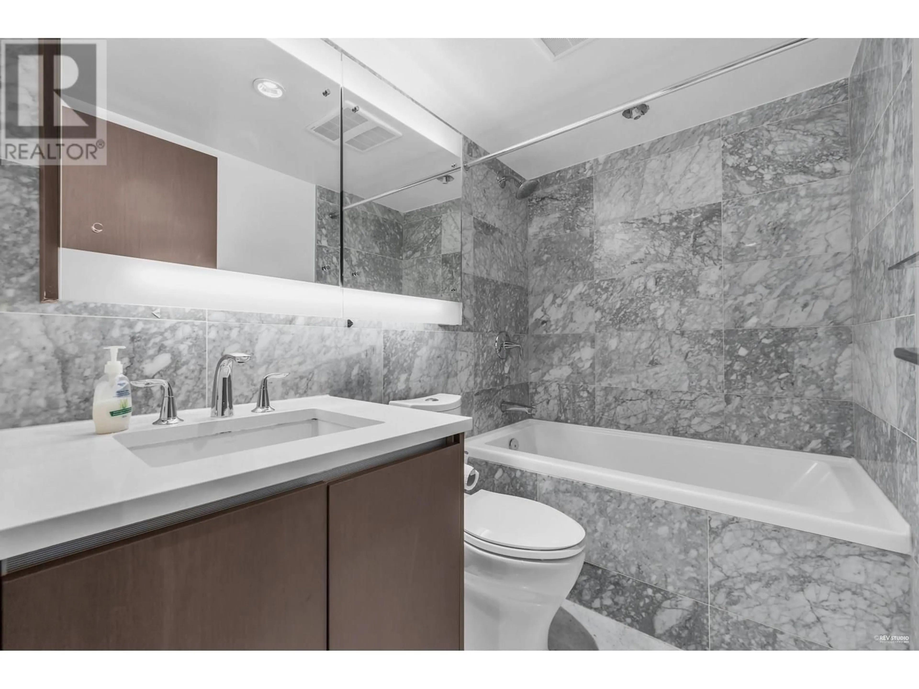Standard bathroom, ceramic/tile floor for 1006 - 8988 PATTERSON ROAD, Richmond British Columbia V6X0R2