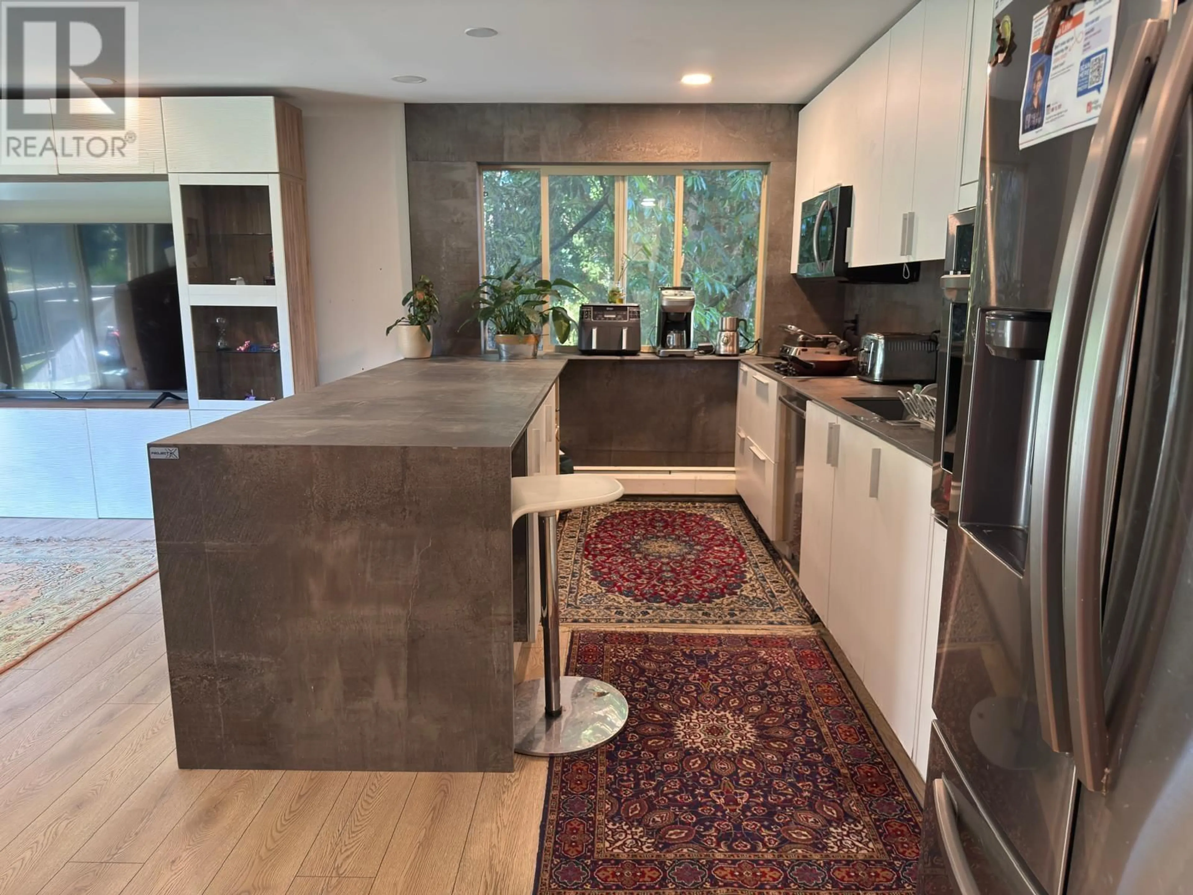 Open concept kitchen, unknown for 1239 - 235 KEITH ROAD, West Vancouver British Columbia V7T1L5