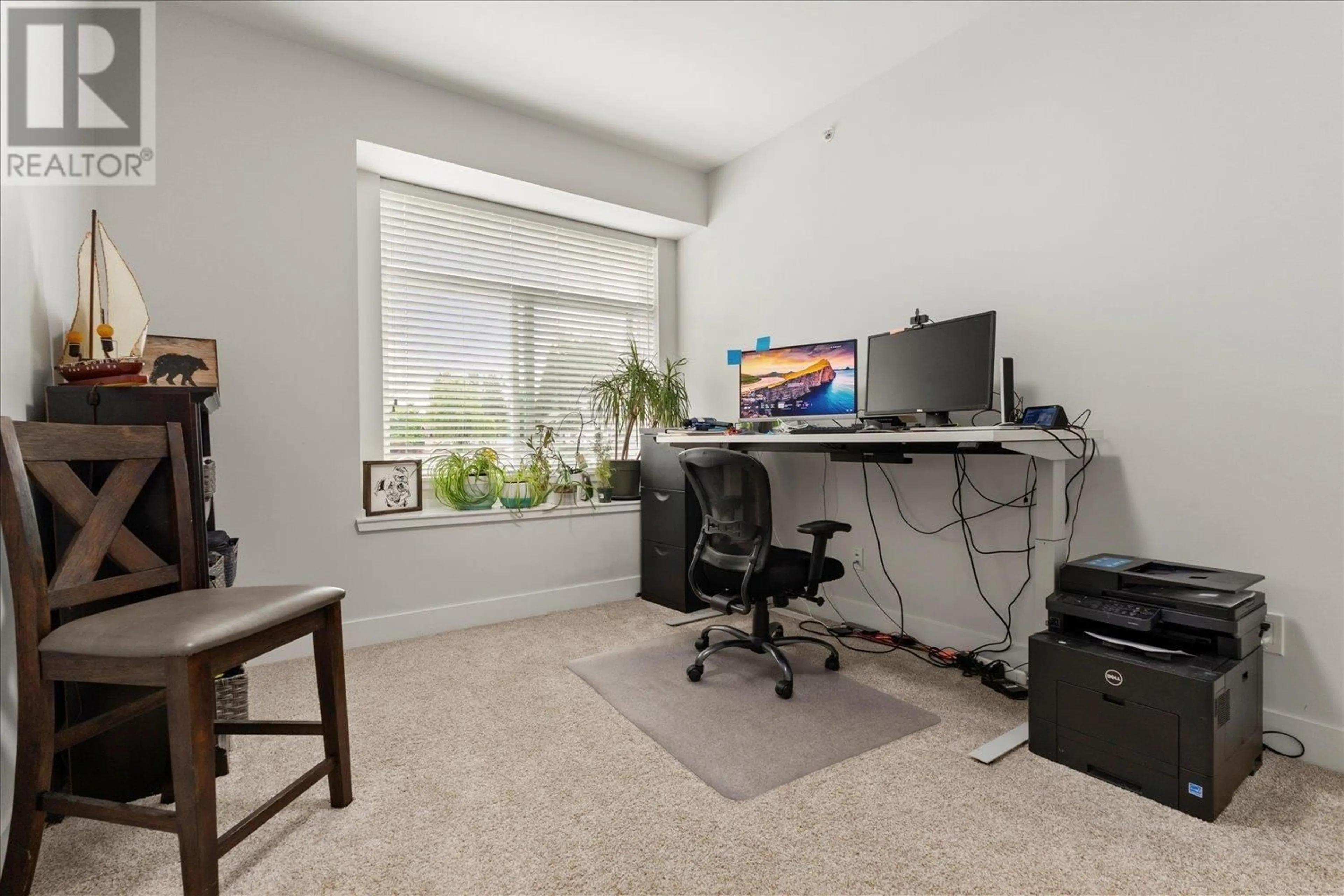A pic of a room for 19376 120B AVENUE, Pitt Meadows British Columbia V3Y1H6