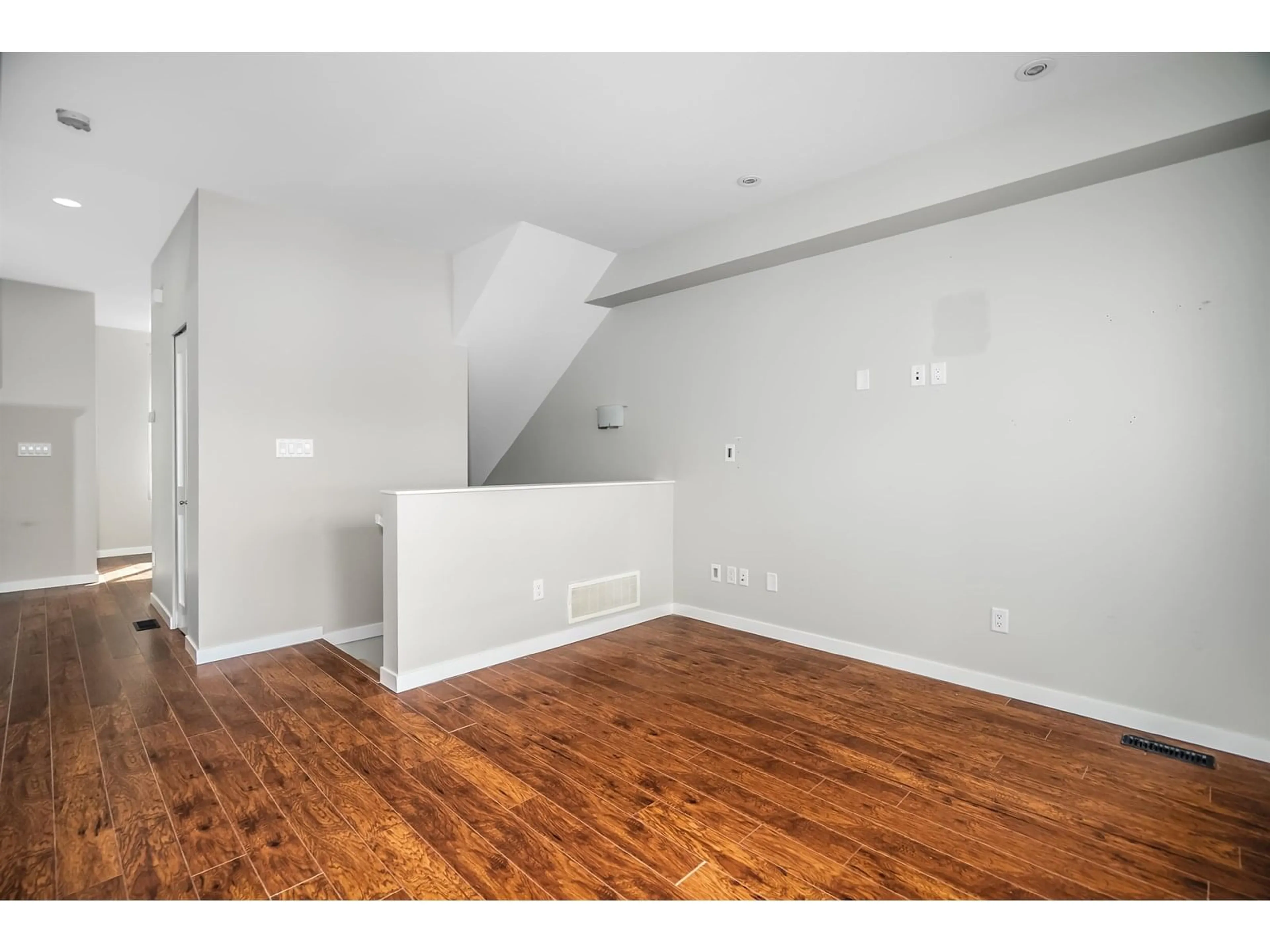 A pic of a room for 35 - 34248 KING, Abbotsford British Columbia V2S0B1