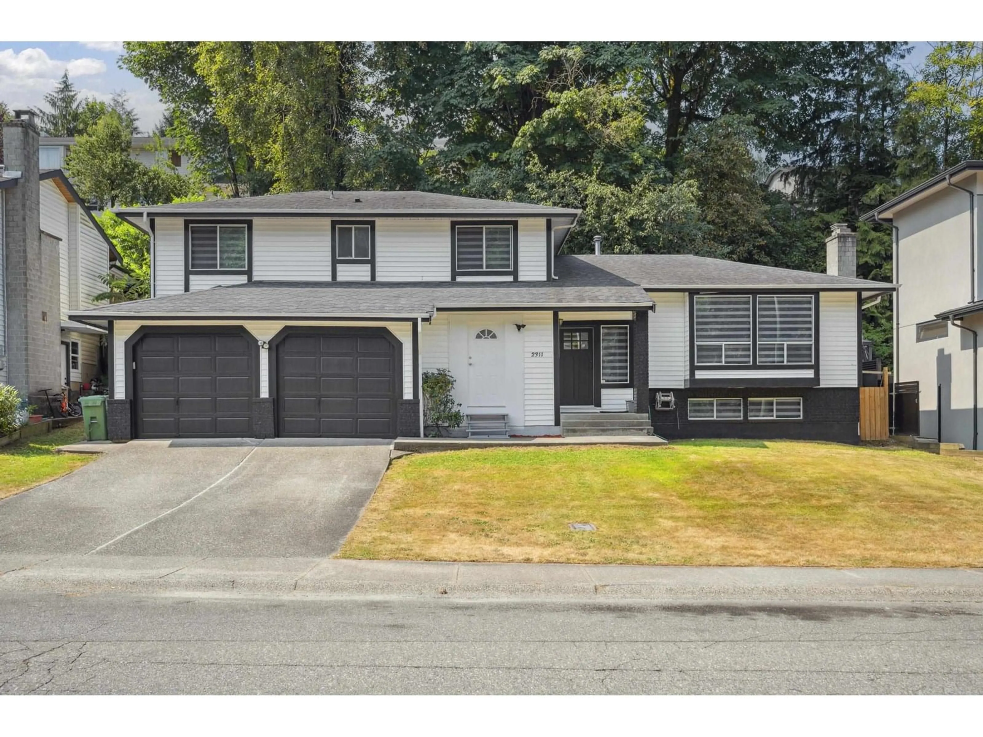 Home with vinyl exterior material, street for 2311 HARPER, Abbotsford British Columbia V3G2B2