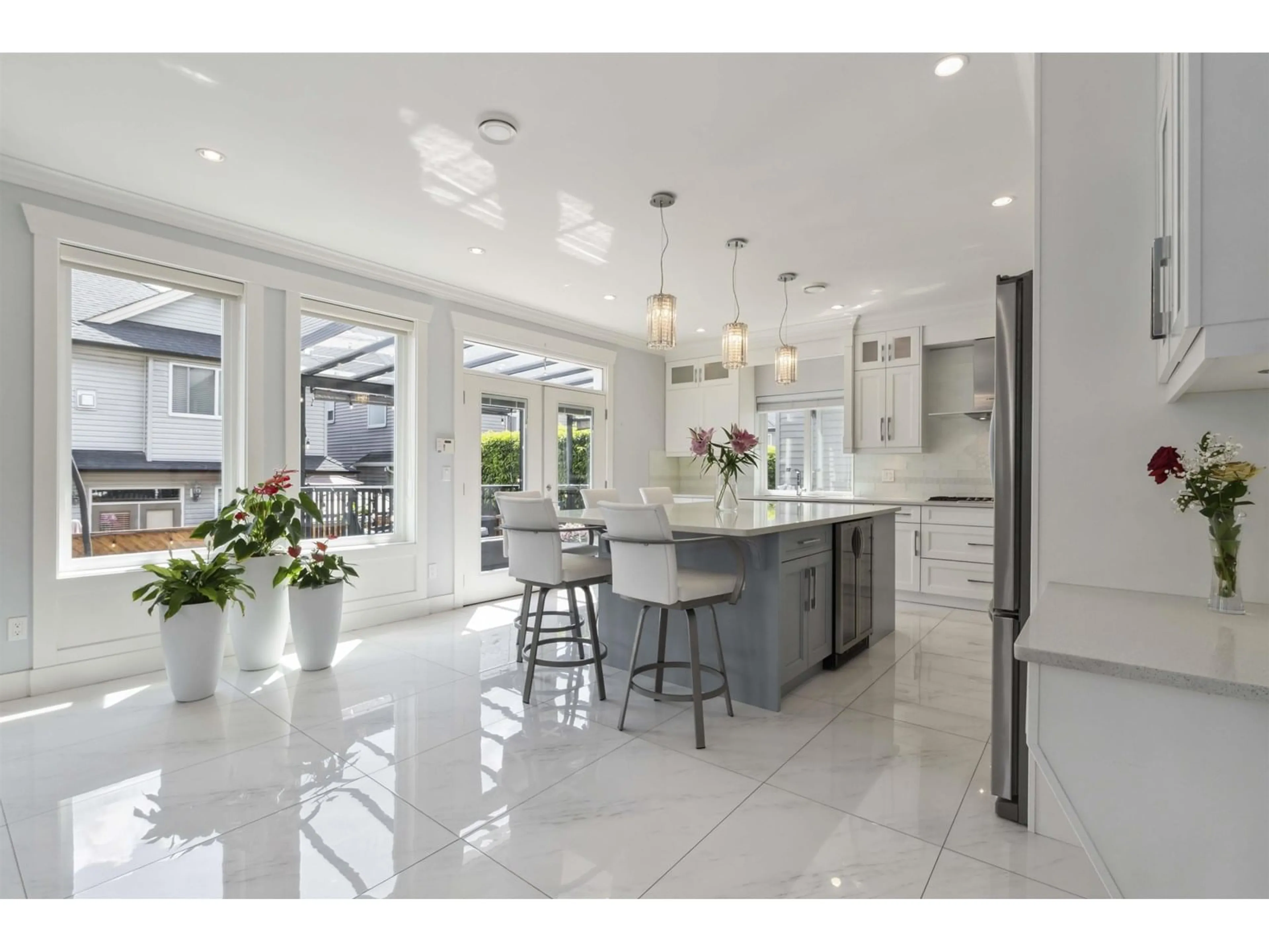 Open concept kitchen, ceramic/tile floor for 21156 77A, Langley British Columbia V2Y0K7