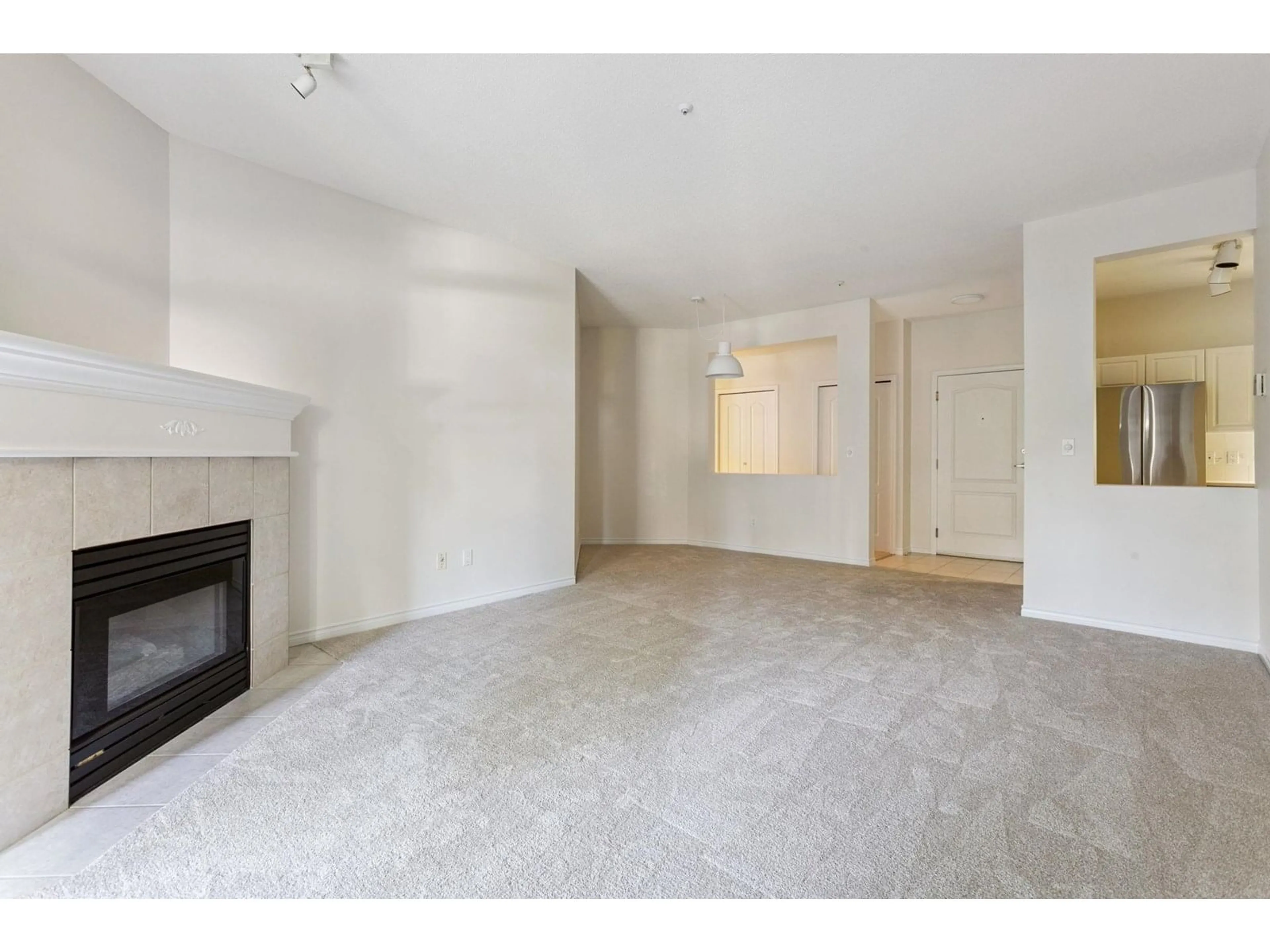A pic of a room for 101 - 20897 57, Langley British Columbia V3A8L5