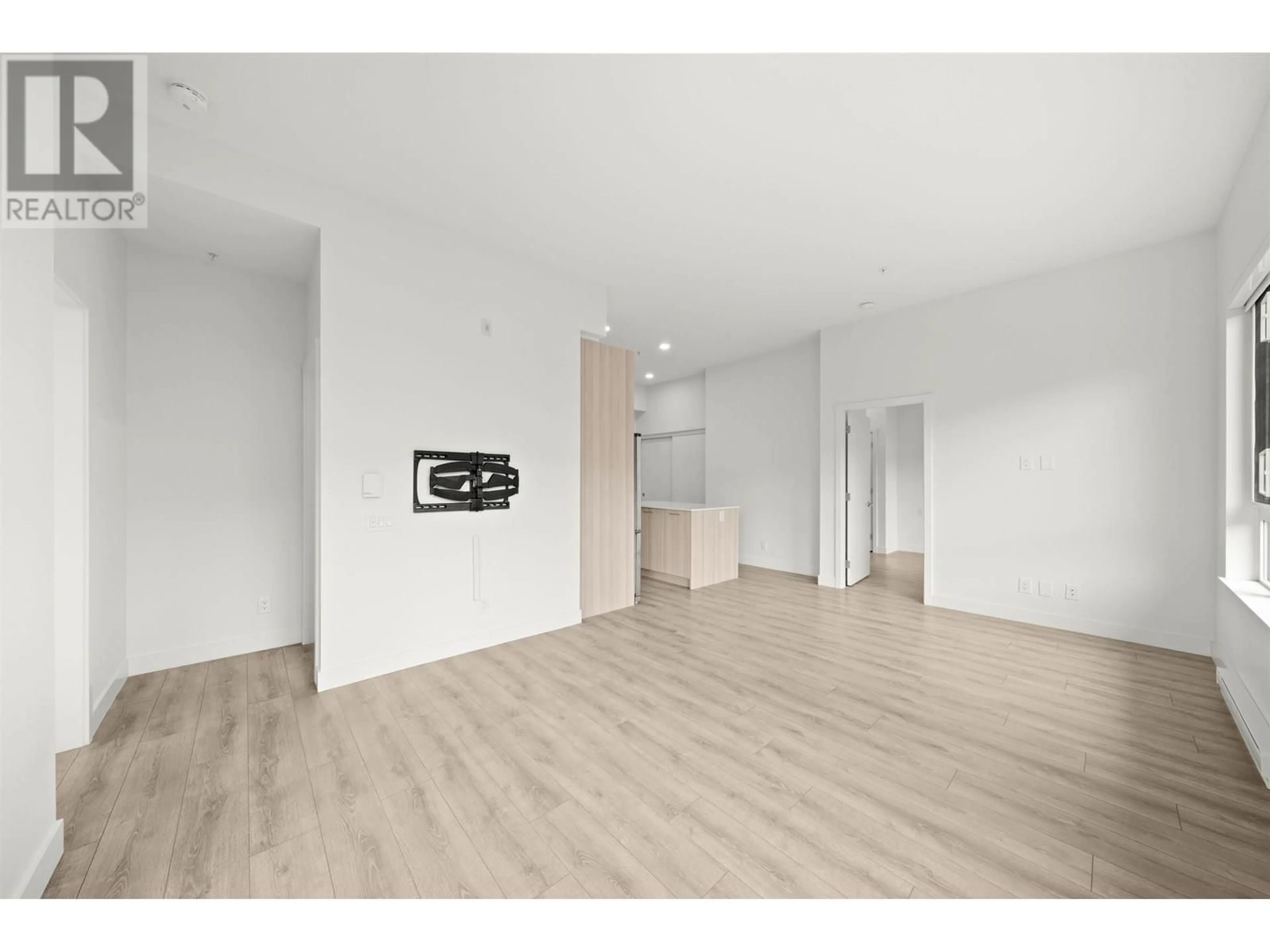 A pic of a room for 401 - 735 ANSKAR COURT, Coquitlam British Columbia V3J0L7
