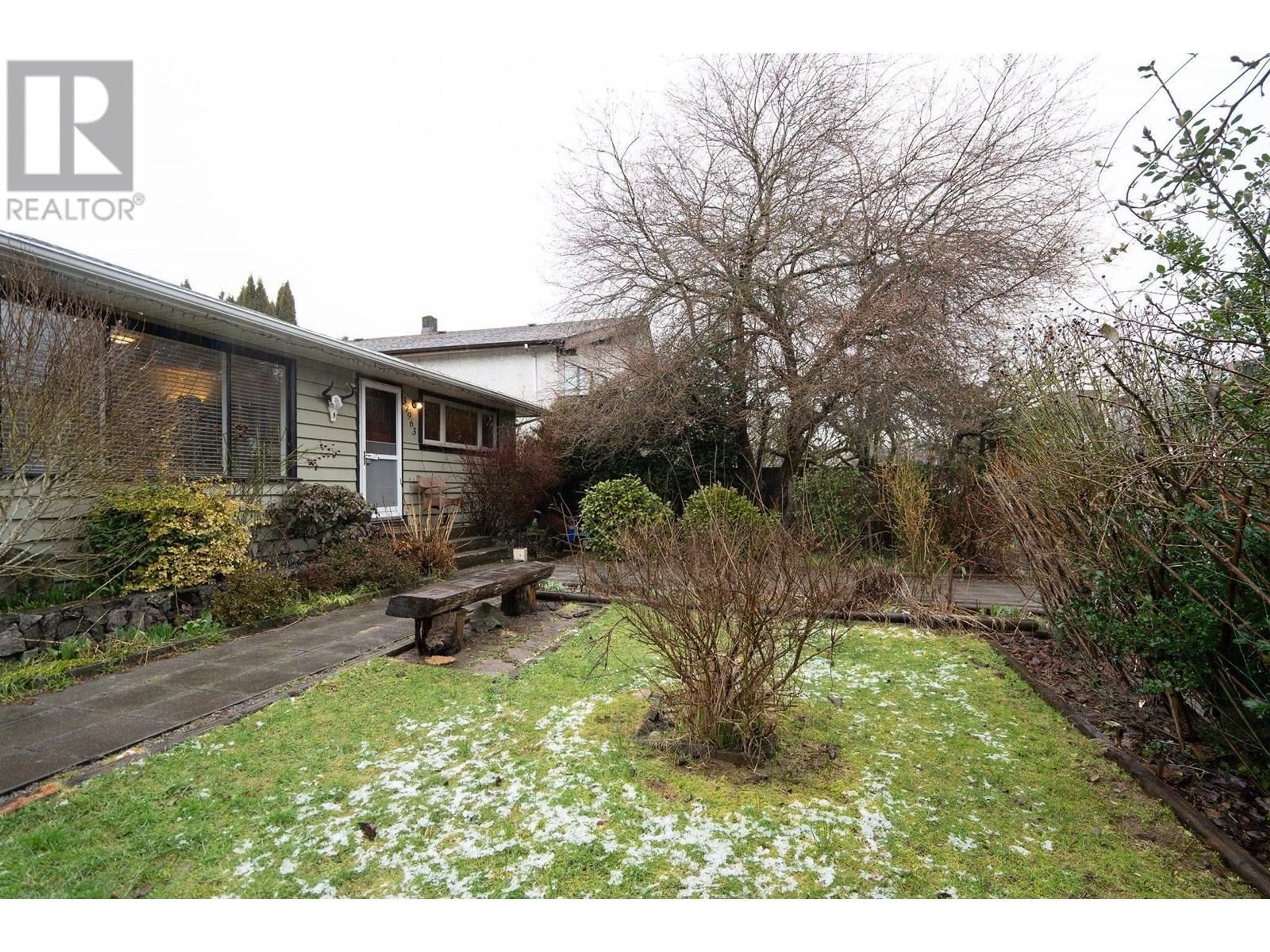 Unknown for 37963 FOURTH AVENUE, Squamish British Columbia V8B0B7