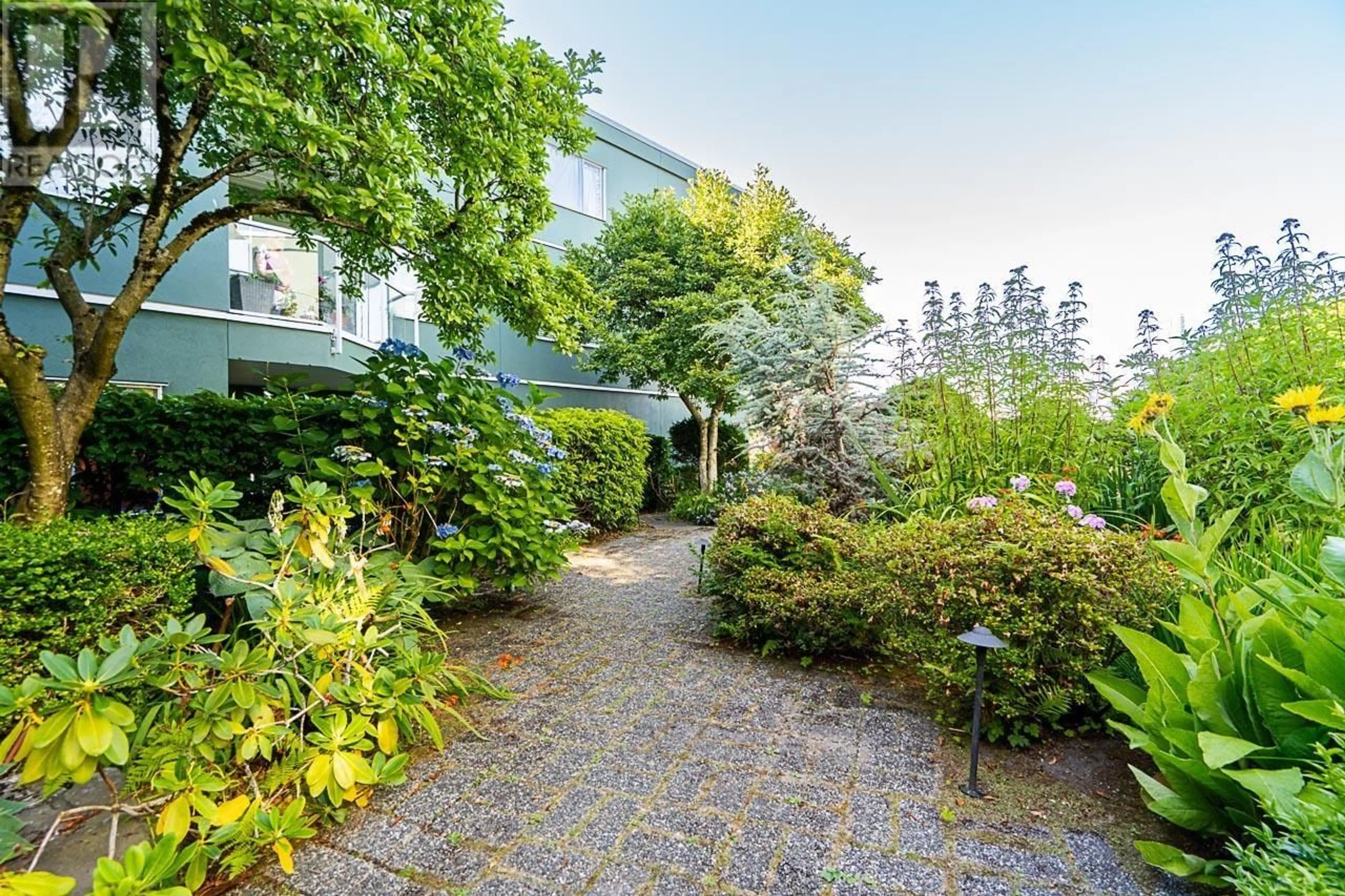 Patio, street for 103 - 1540 MARINER WALK, Vancouver British Columbia V6J4X9