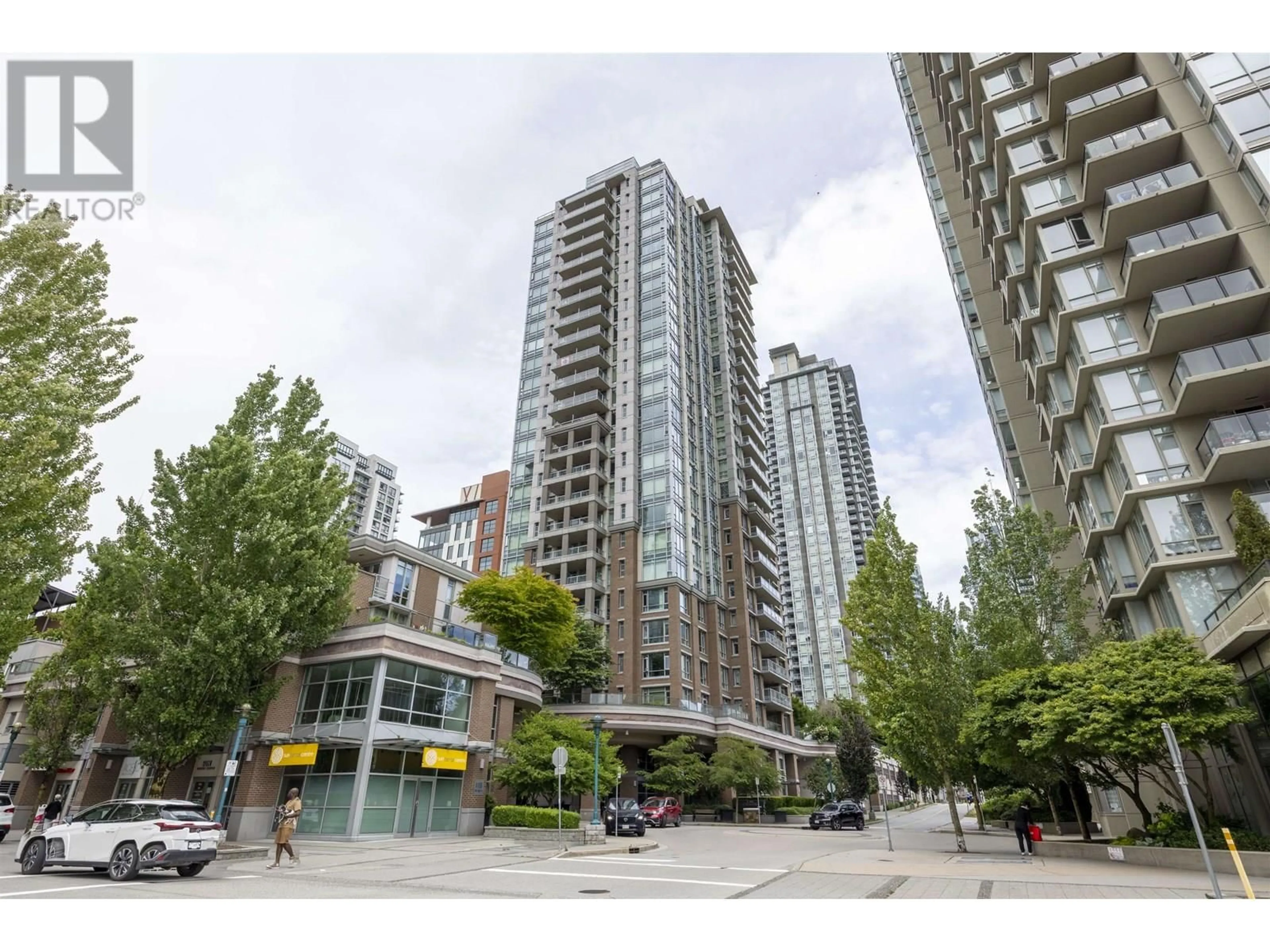 Patio, street for 602 - 1155 THE HIGH STREET, Coquitlam British Columbia V3B7W4