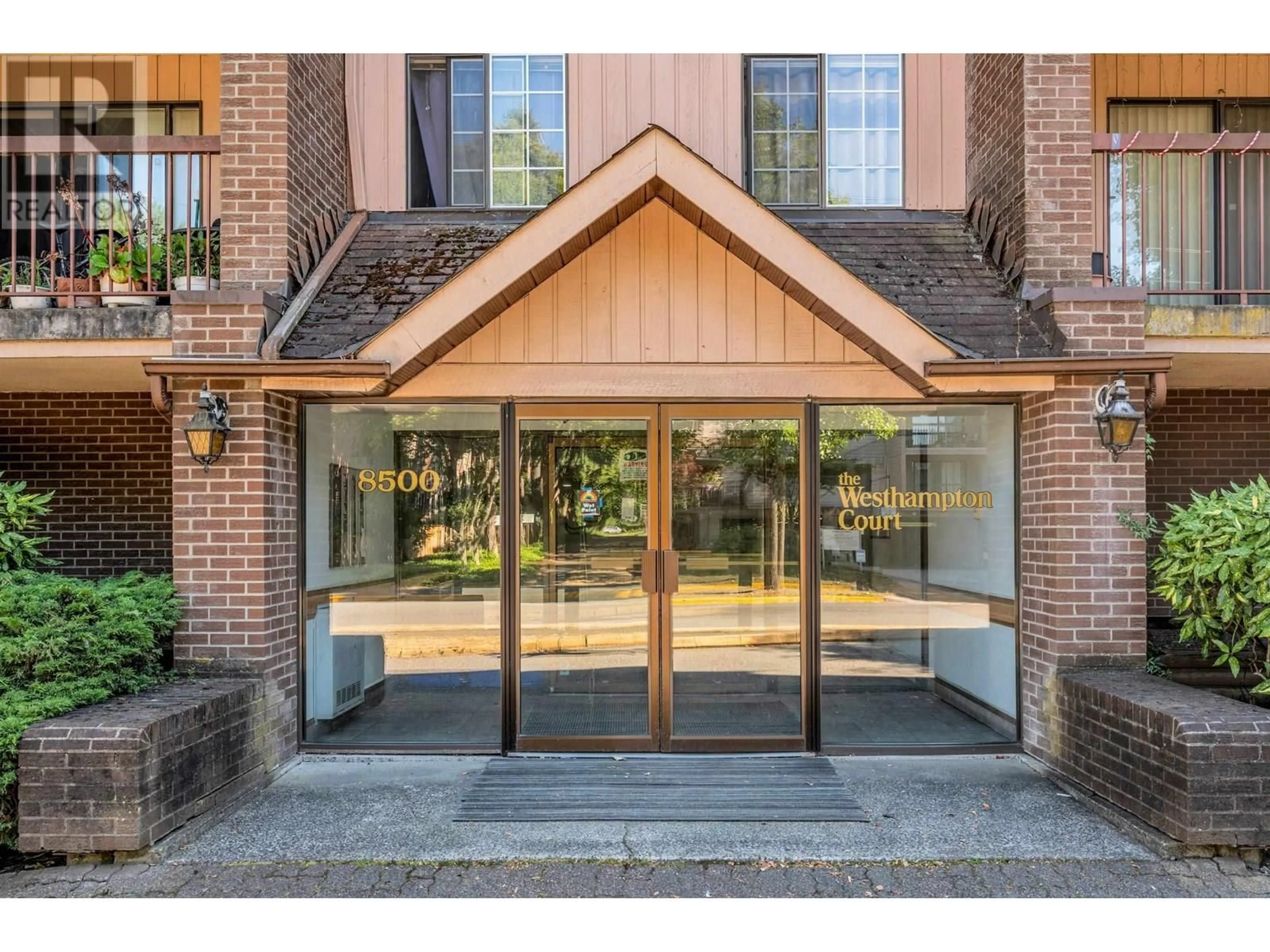 Indoor foyer for 322 - 8500 ACKROYD ROAD, Richmond British Columbia V6X3H8