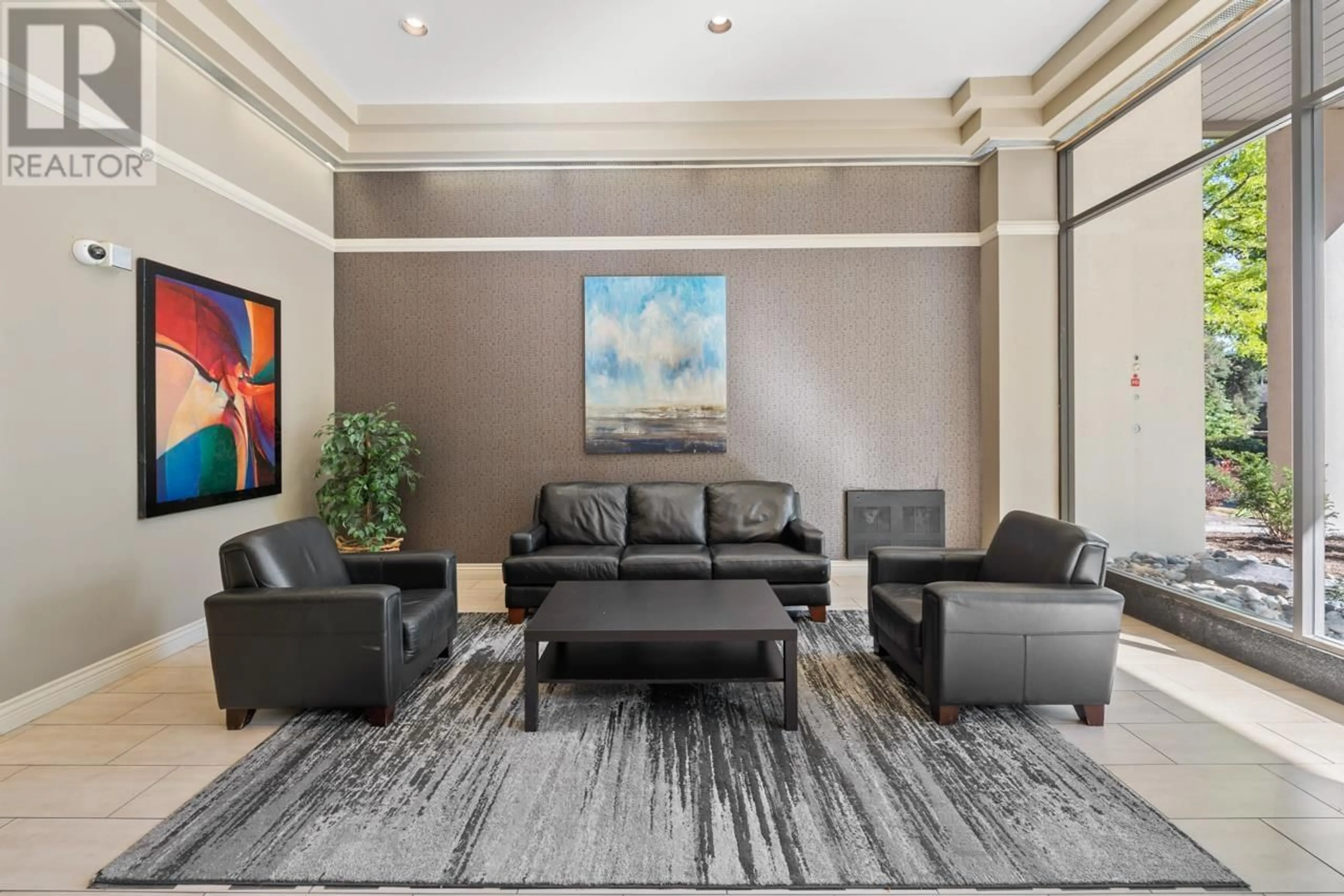 Lobby for 904 - 7321 HALIFAX STREET, Burnaby British Columbia V5A4R5