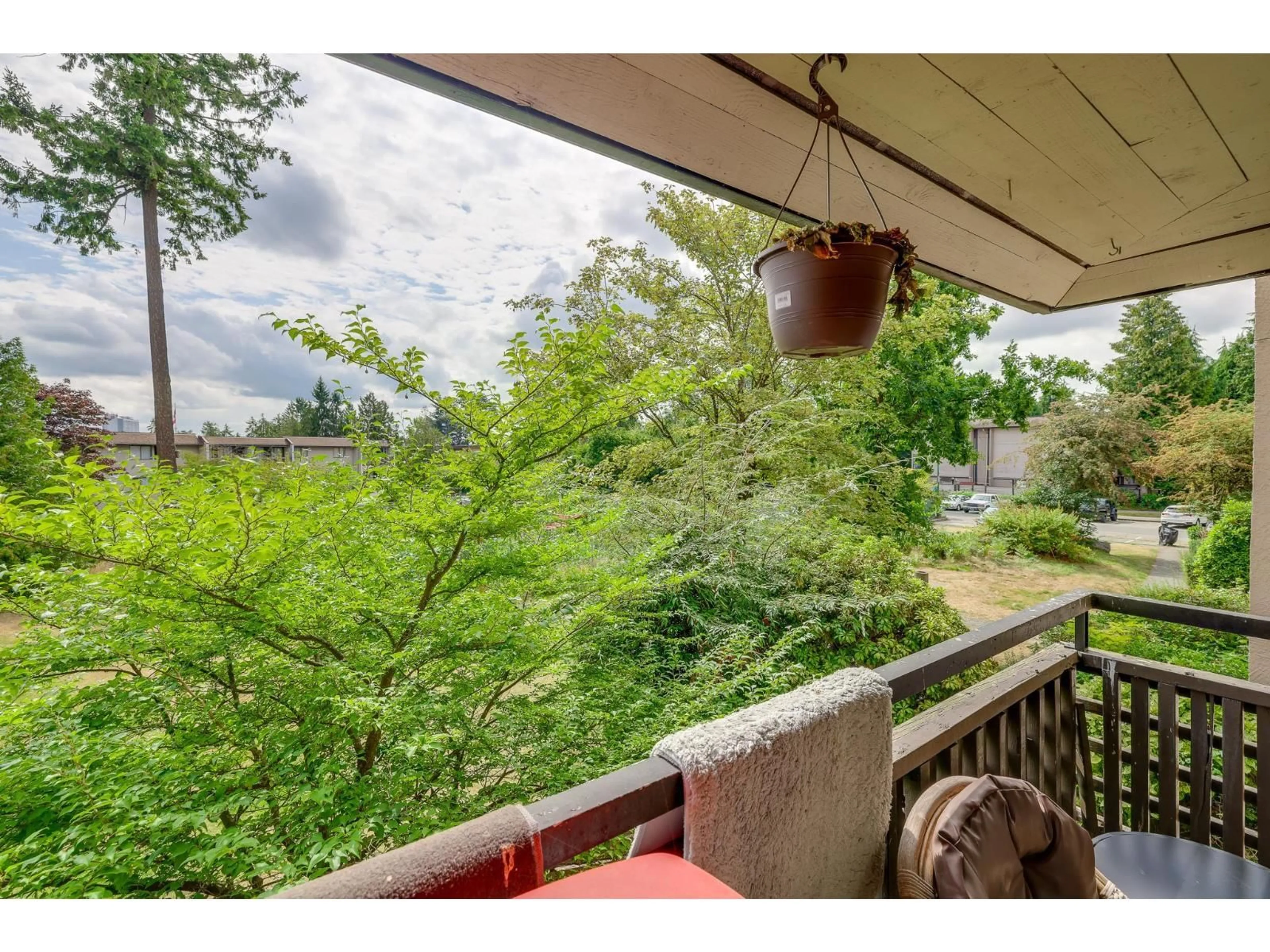 Balcony in the apartment, unknown for 10582 HOLLY PARK, Surrey British Columbia V3R6X9