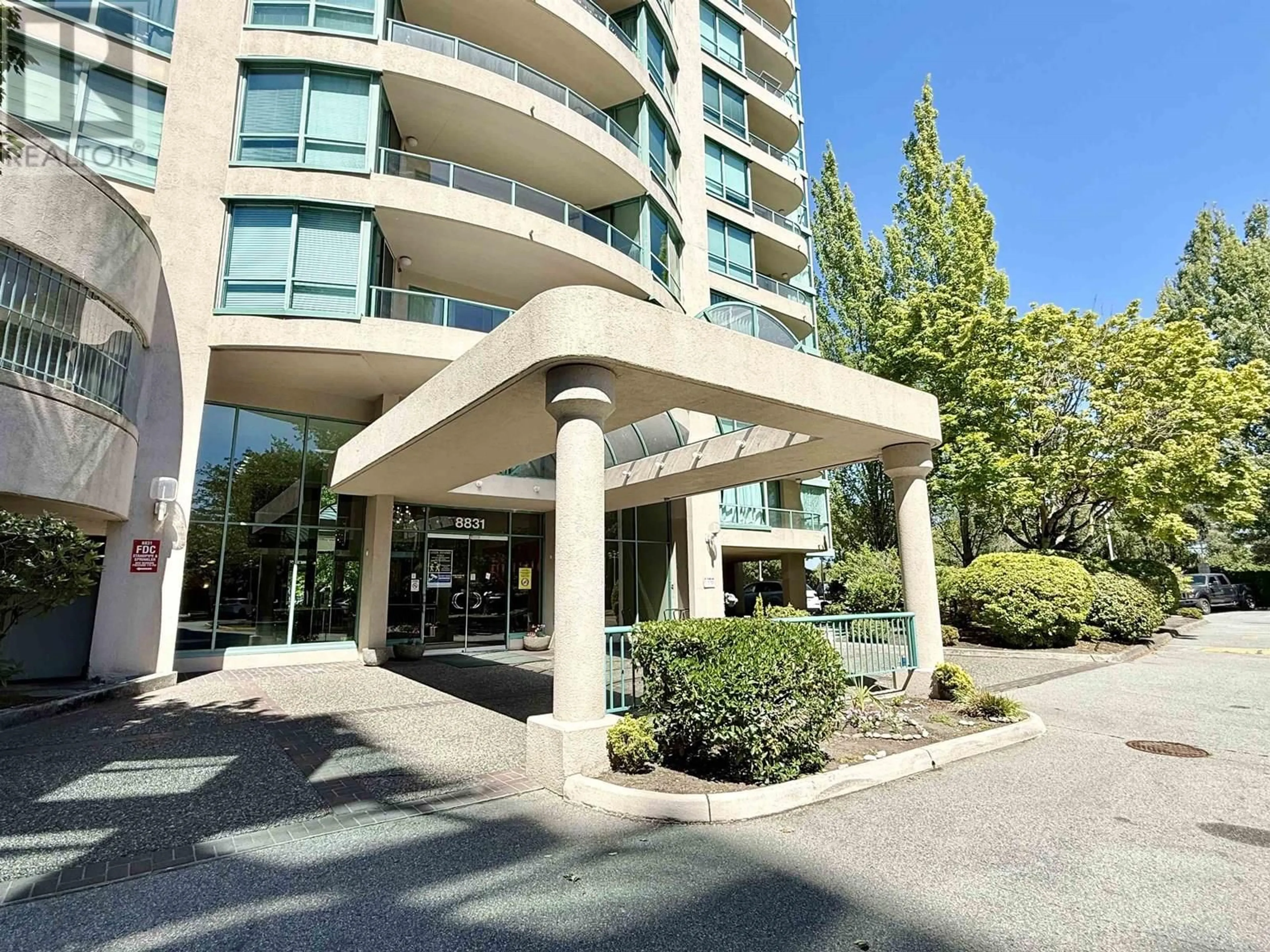 Indoor foyer for 1502 - 8831 LANSDOWNE ROAD, Richmond British Columbia V6X3T5