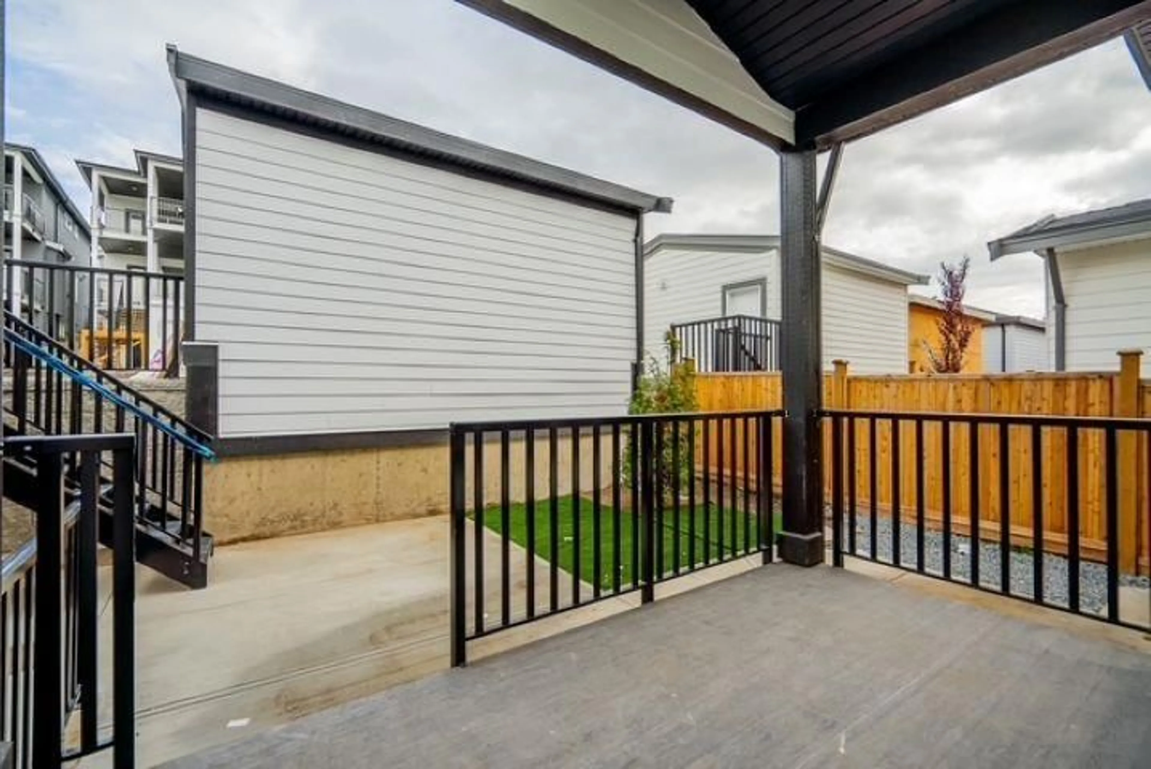 Patio, street for 16717 15A, Surrey British Columbia V3S9X7