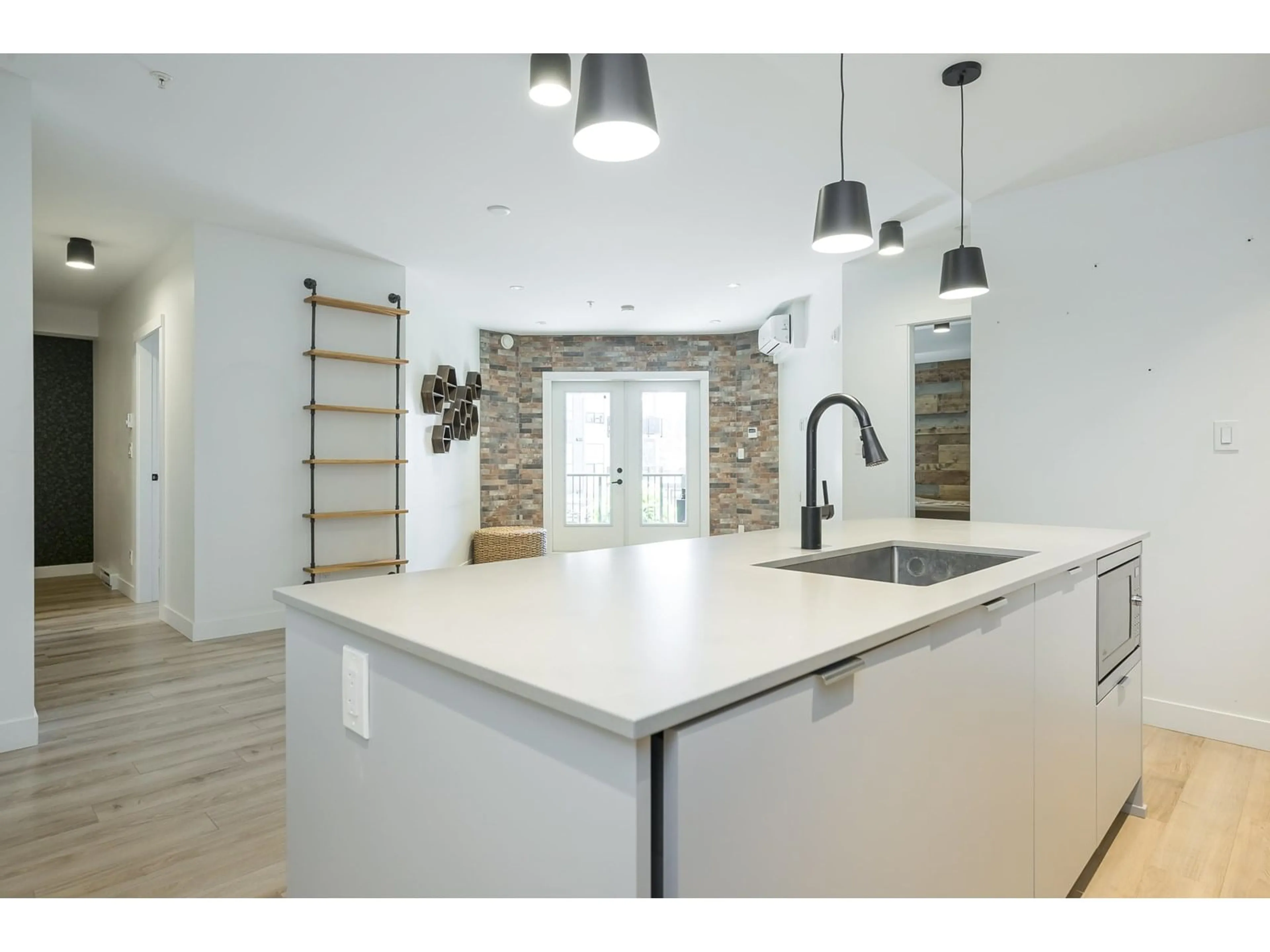 Open concept kitchen, unknown for 315 - 2493 MONTROSE, Abbotsford British Columbia V2S3T2