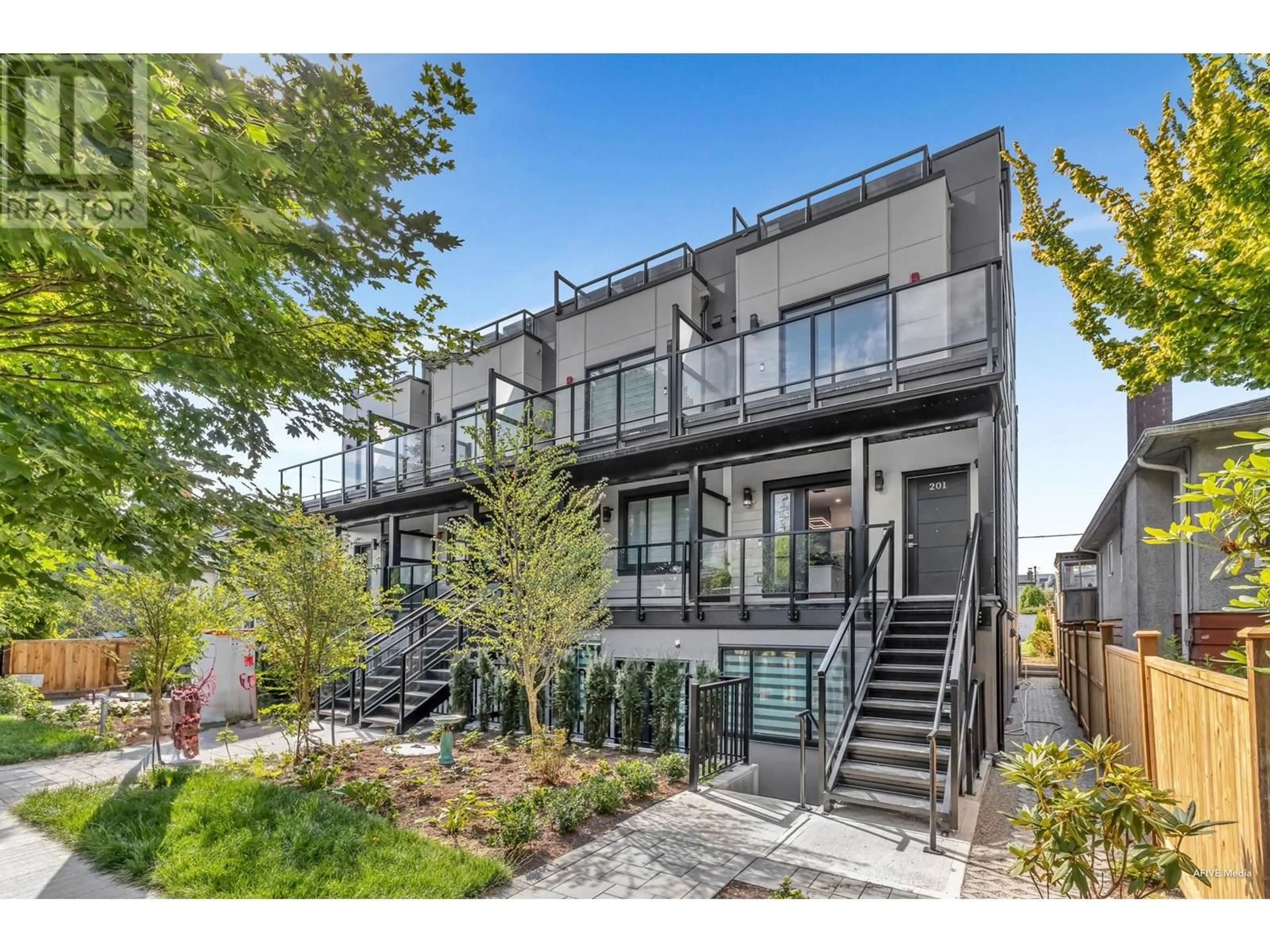 Home with brick exterior material, street for 101 - 2122 32ND AVENUE, Vancouver British Columbia V5N3B9