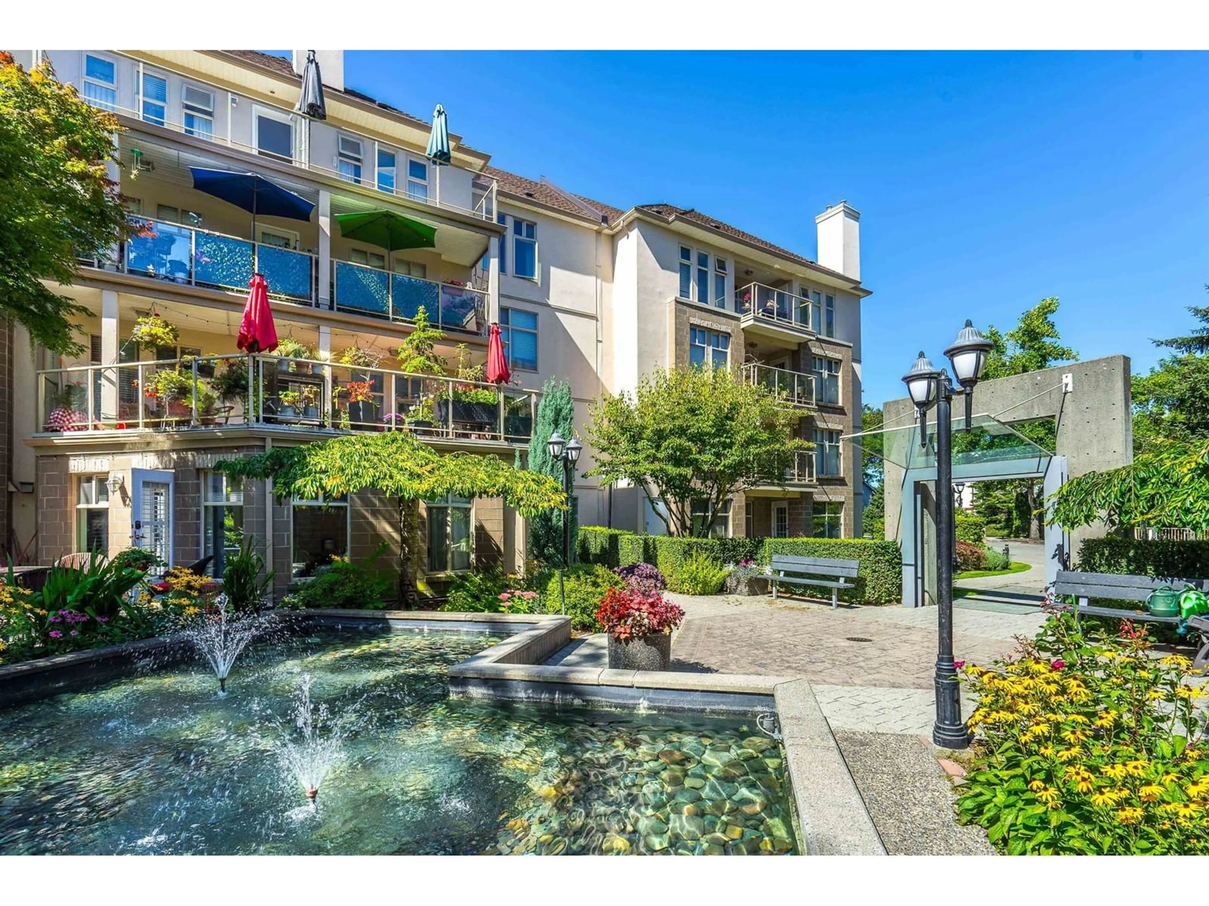 Patio, water/lake/river/ocean view for 401 - 15340 19A, Surrey British Columbia V4A9W1