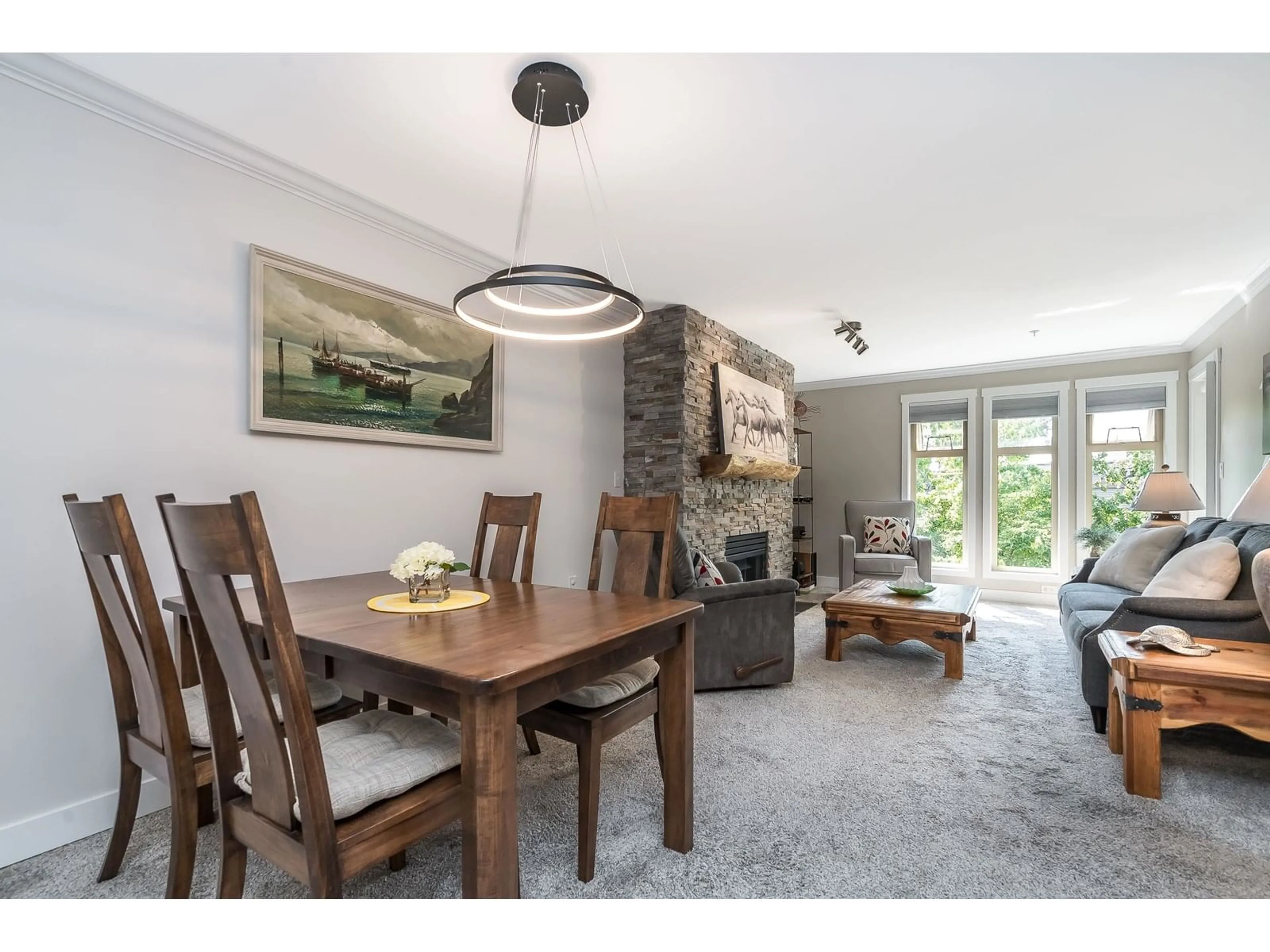 Dining room, wood/laminate floor for 401 - 15340 19A, Surrey British Columbia V4A9W1