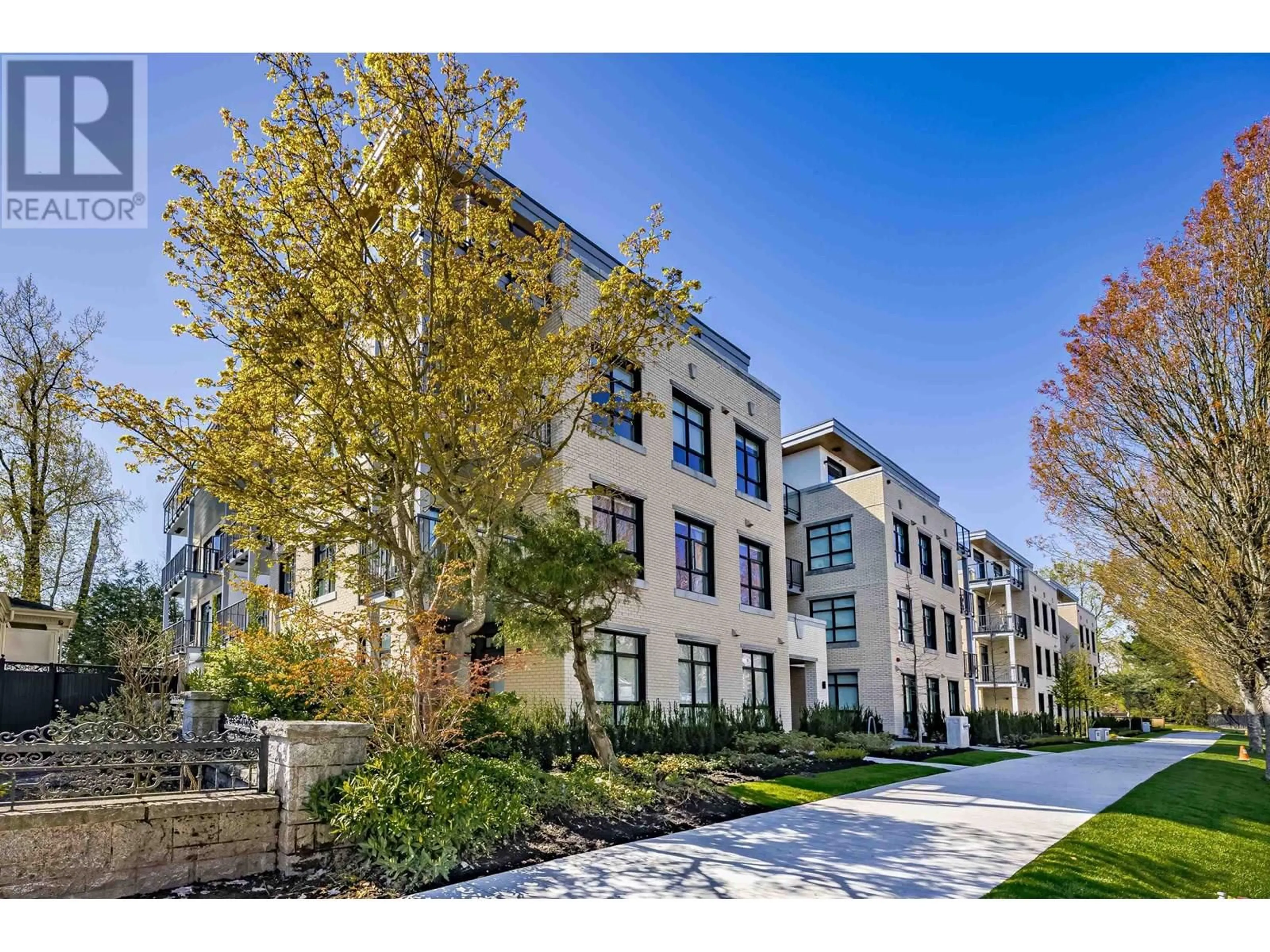 A pic from outside/outdoor area/front of a property/back of a property/a pic from drone, street for 5007 ASH STREET, Vancouver British Columbia V5Z0K9