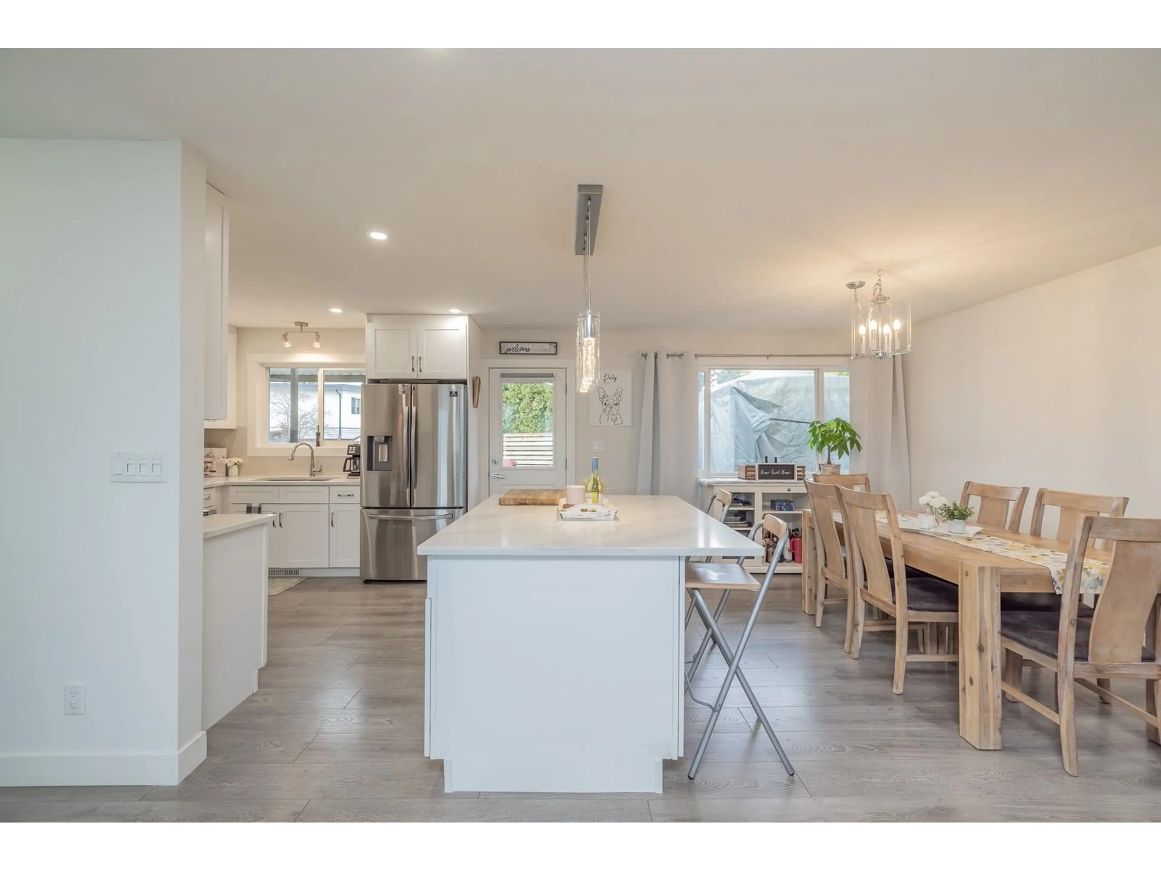 Open concept kitchen, unknown for 32073 WESTVIEW, Mission British Columbia V2V1X7