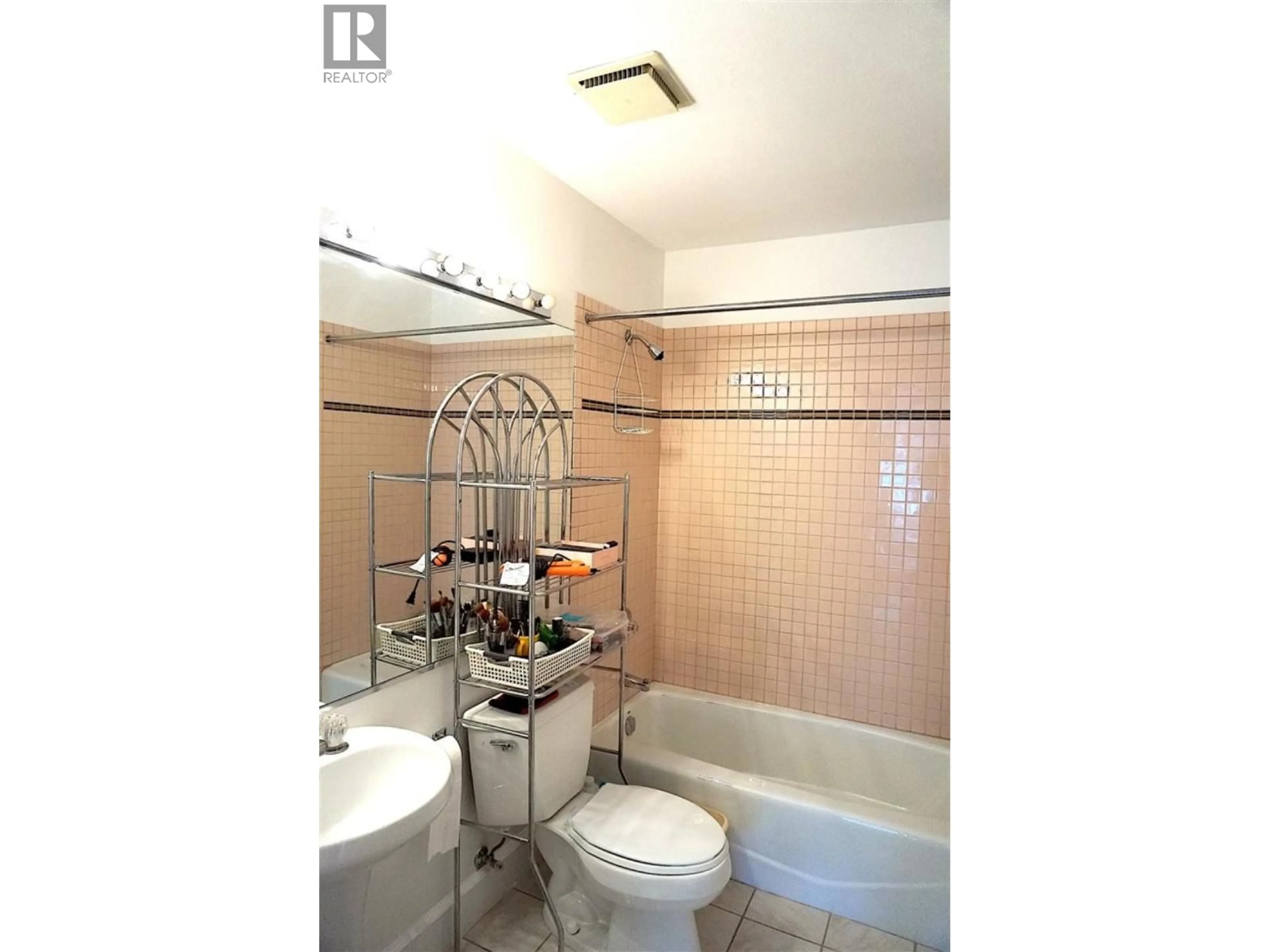 Standard bathroom, ceramic/tile floor for 308 - 8680 LANSDOWNE ROAD, Richmond British Columbia V6X1B9