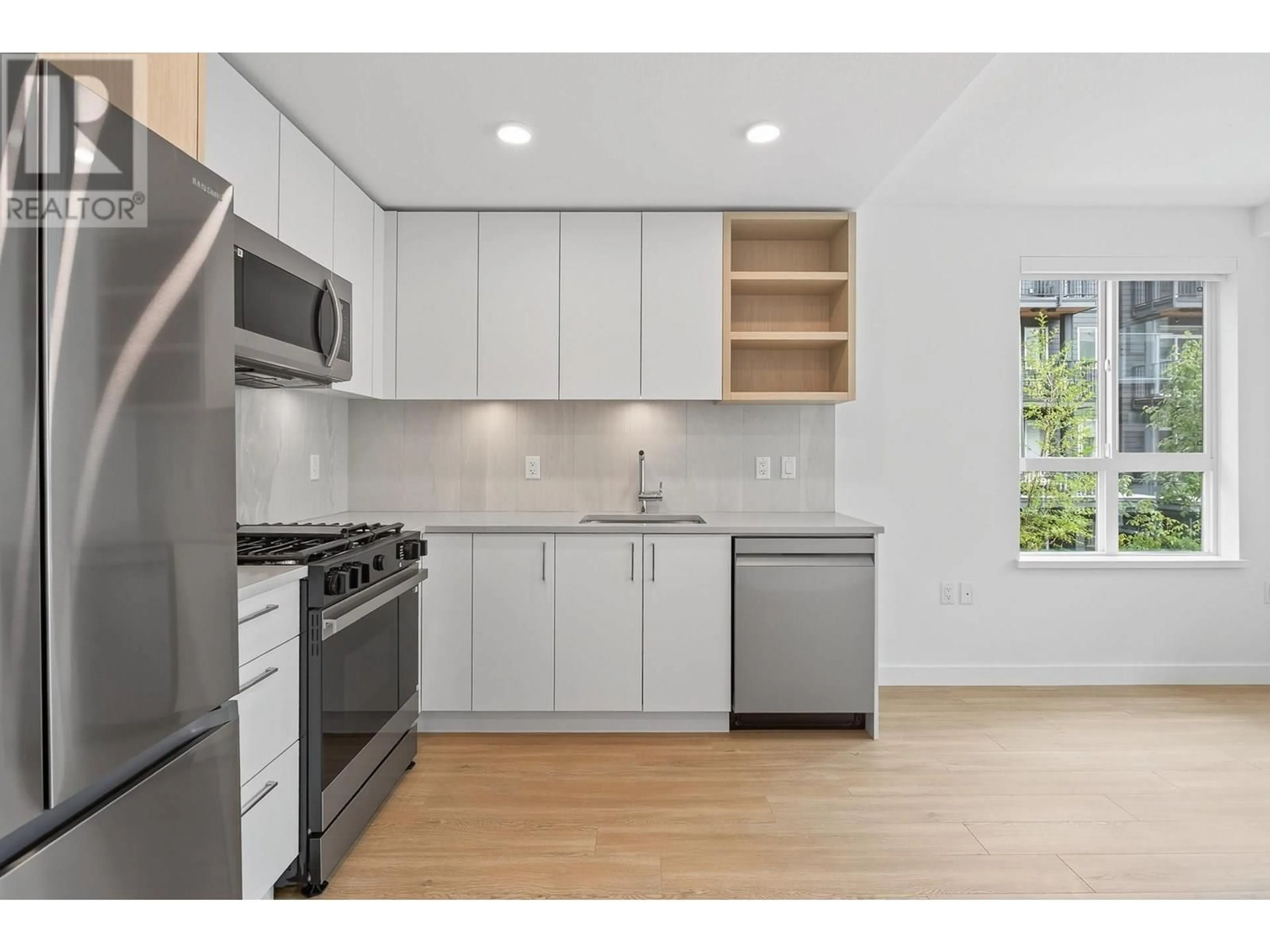 Standard kitchen, wood/laminate floor for 310 - 723 GROVER AVENUE, Coquitlam British Columbia V3J0L9