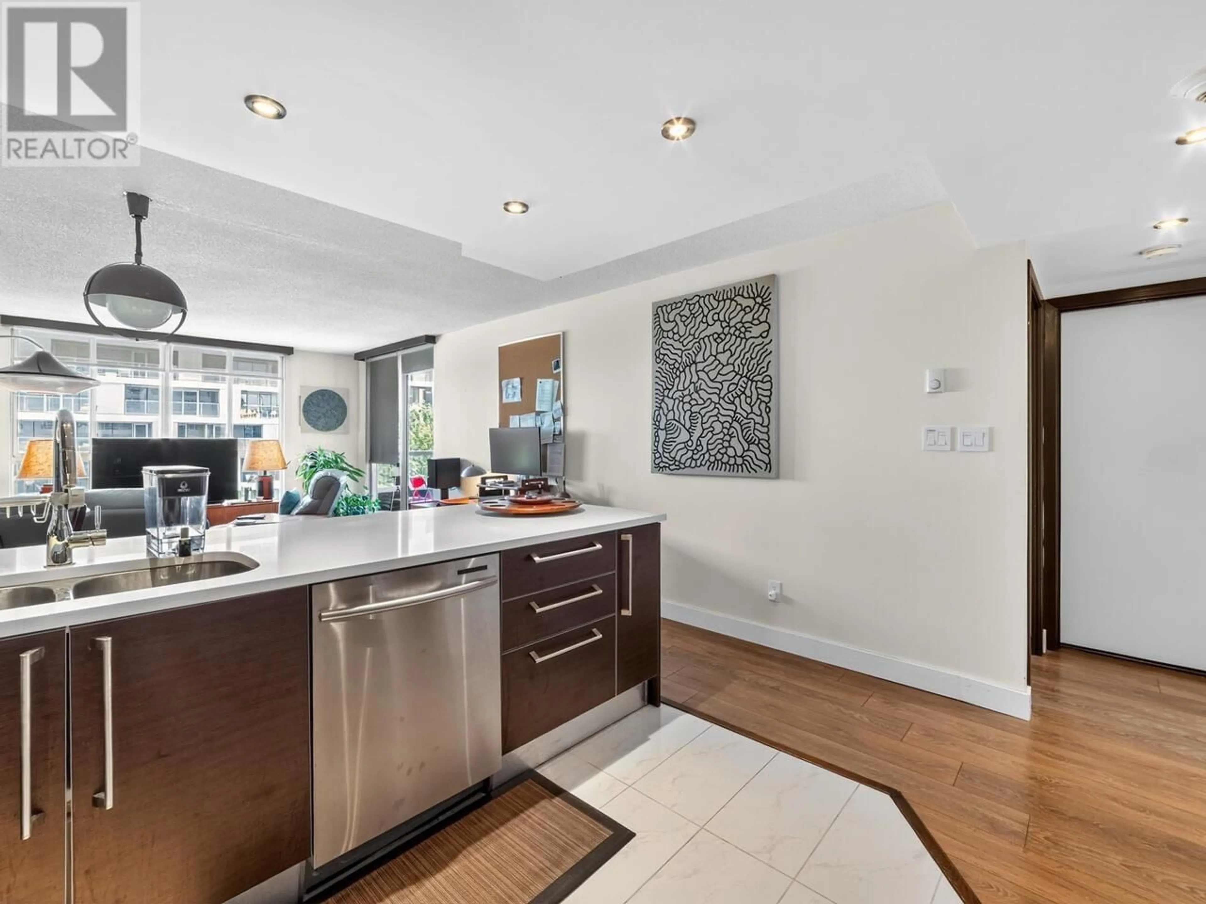 Open concept kitchen, unknown for 801 - 1500 HOWE STREET, Vancouver British Columbia V6Z2M8