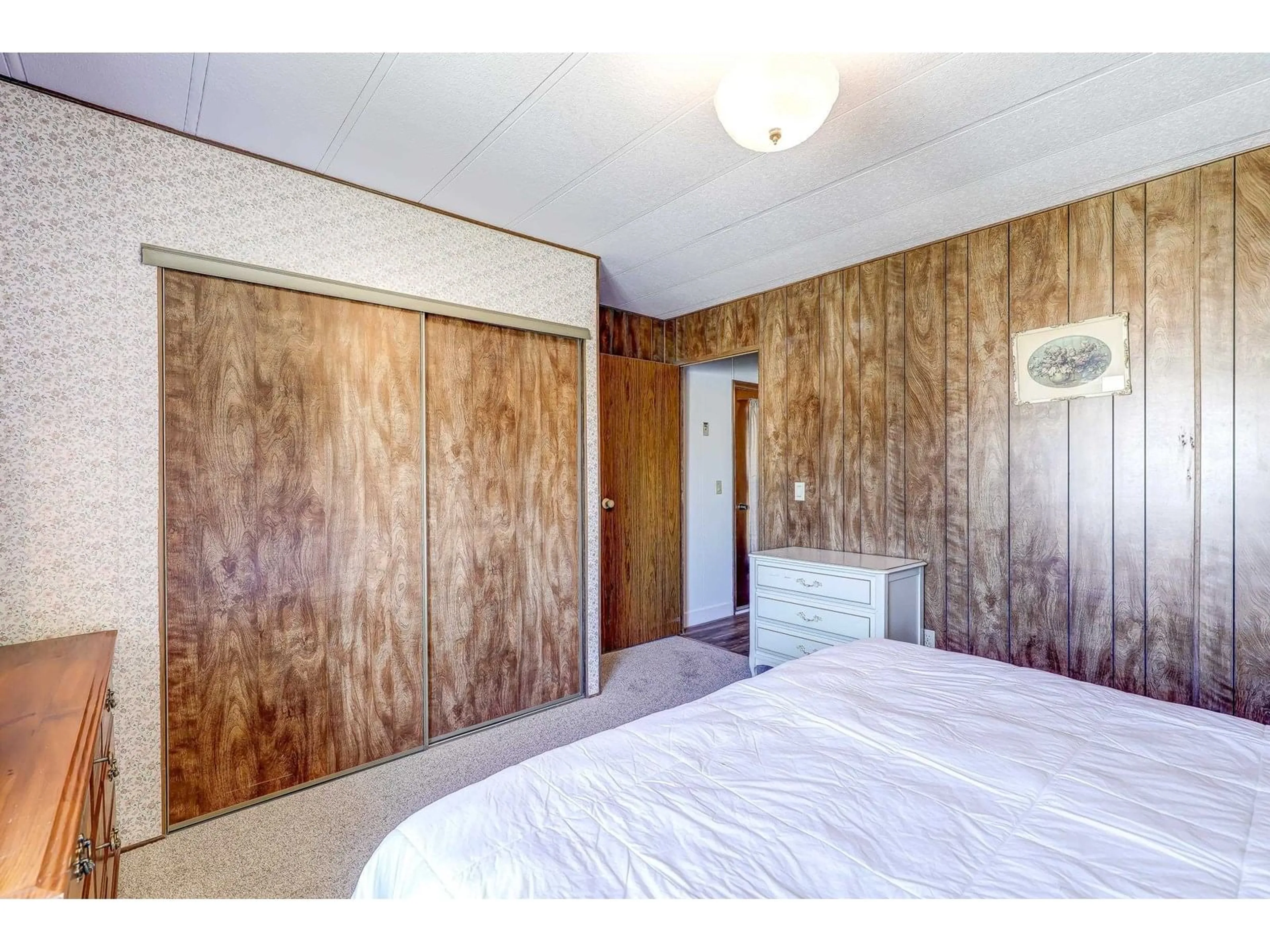 A pic of a room for 43 - 15875 20, Surrey British Columbia V4A2B1