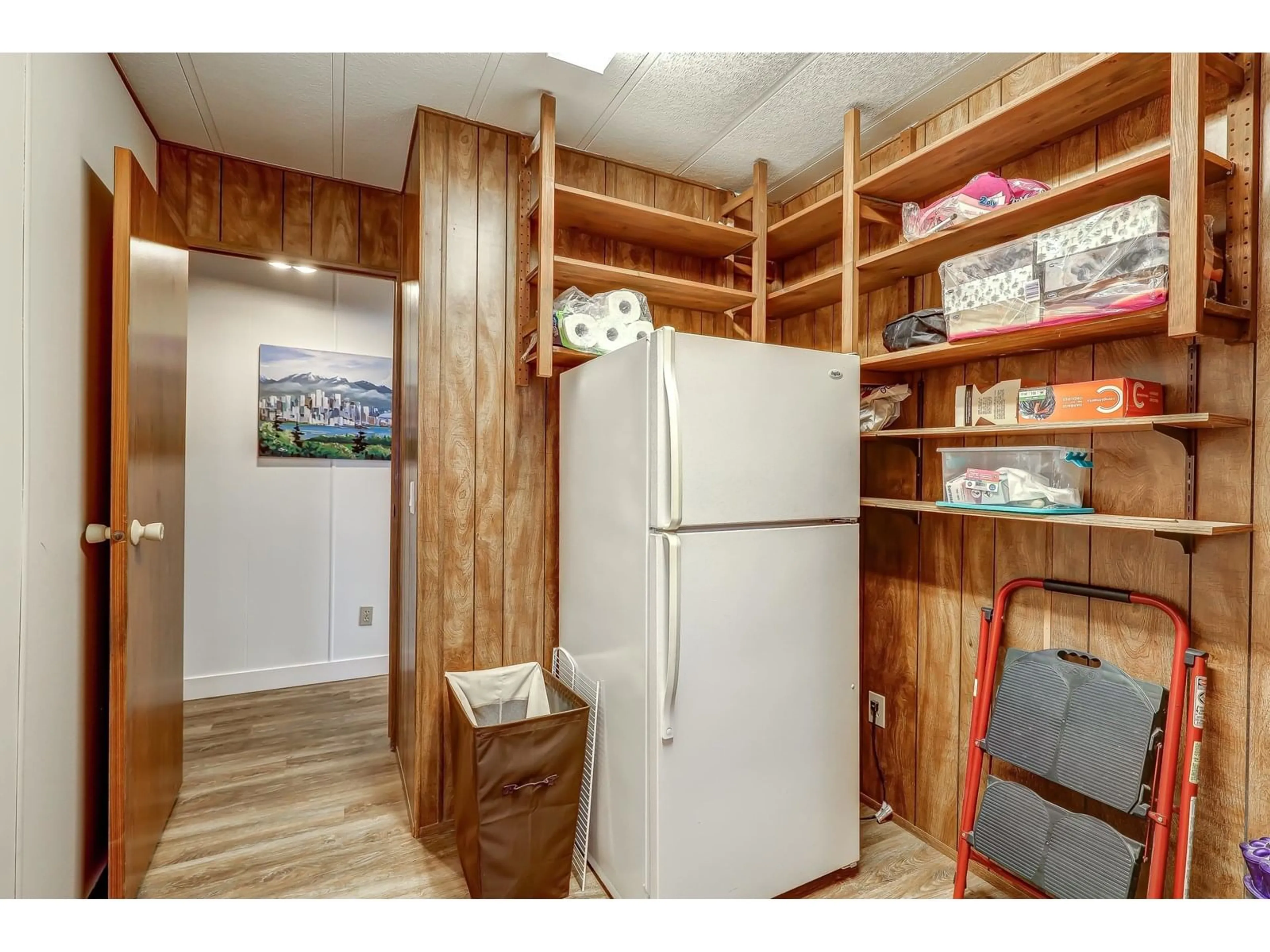 Storage room or clothes room or walk-in closet for 43 - 15875 20, Surrey British Columbia V4A2B1