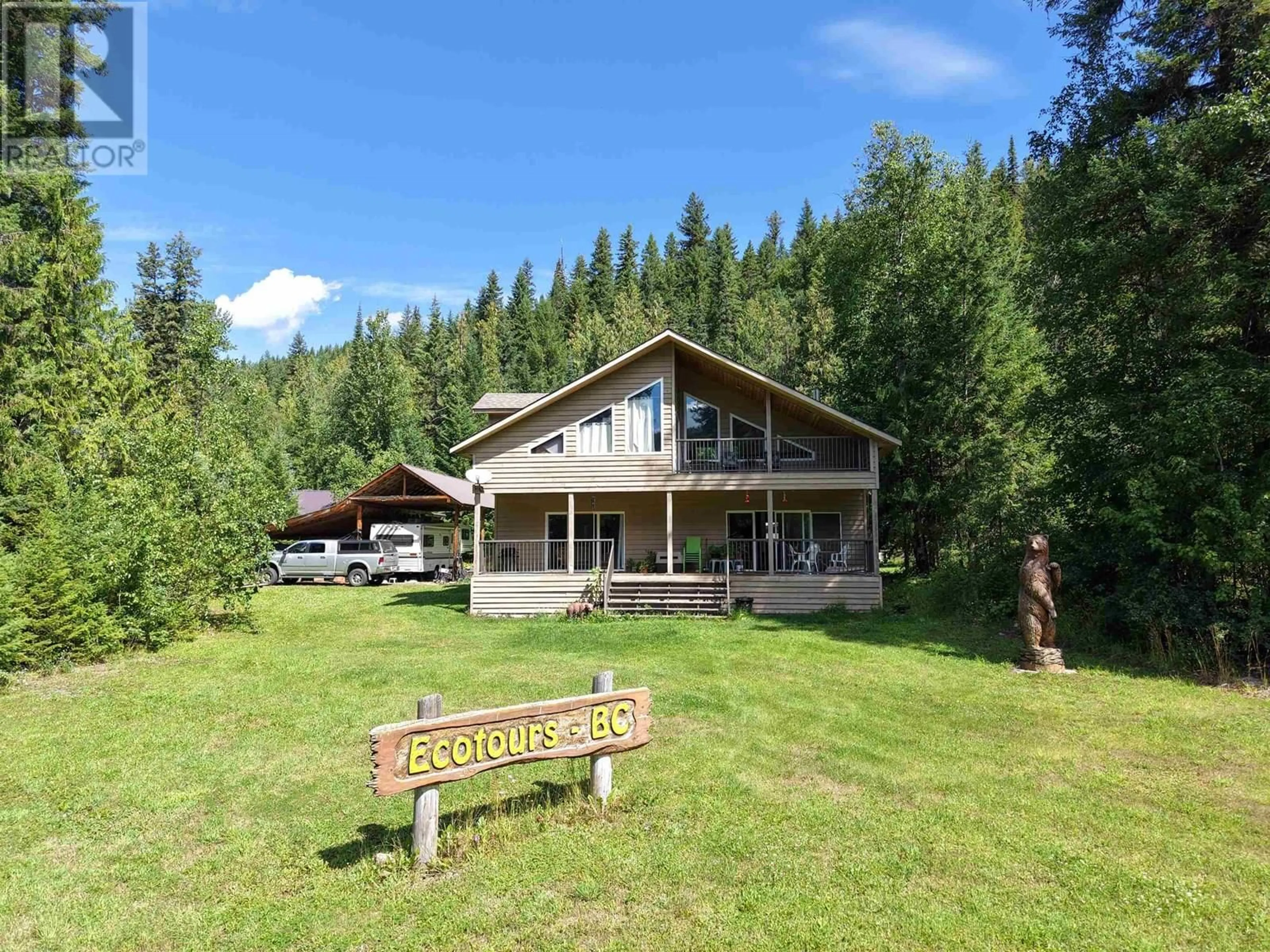 A pic from outside/outdoor area/front of a property/back of a property/a pic from drone, mountain view for 4871 QUESNEL FORKS ROAD, Likely British Columbia V0J1N0