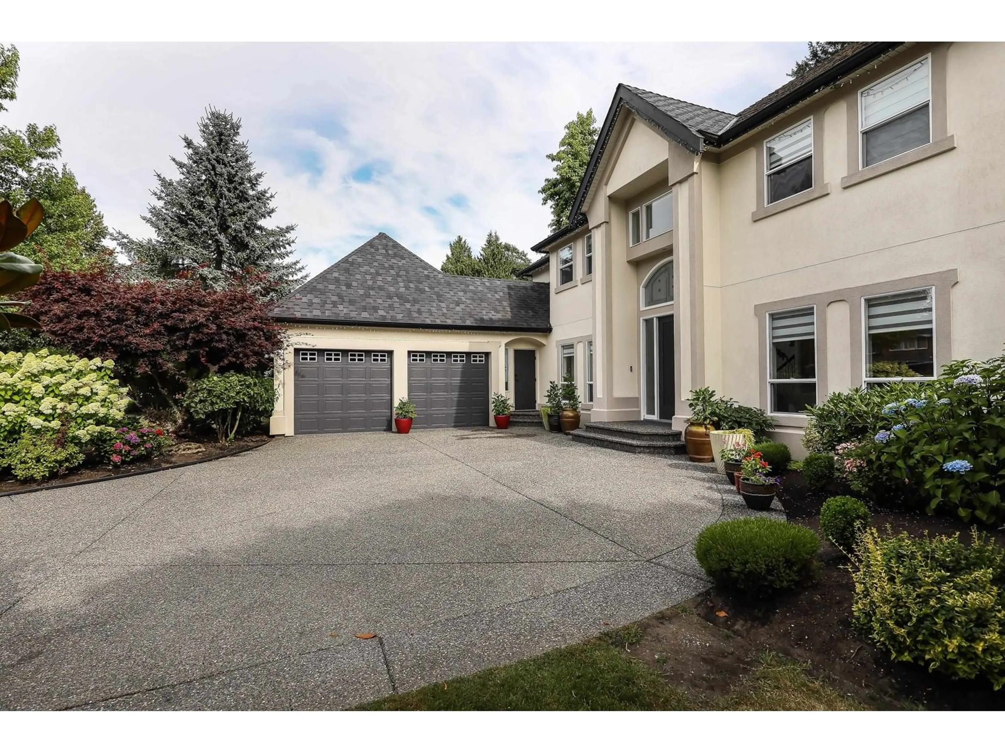 Unknown for 13856 19A, Surrey British Columbia V4A9M2