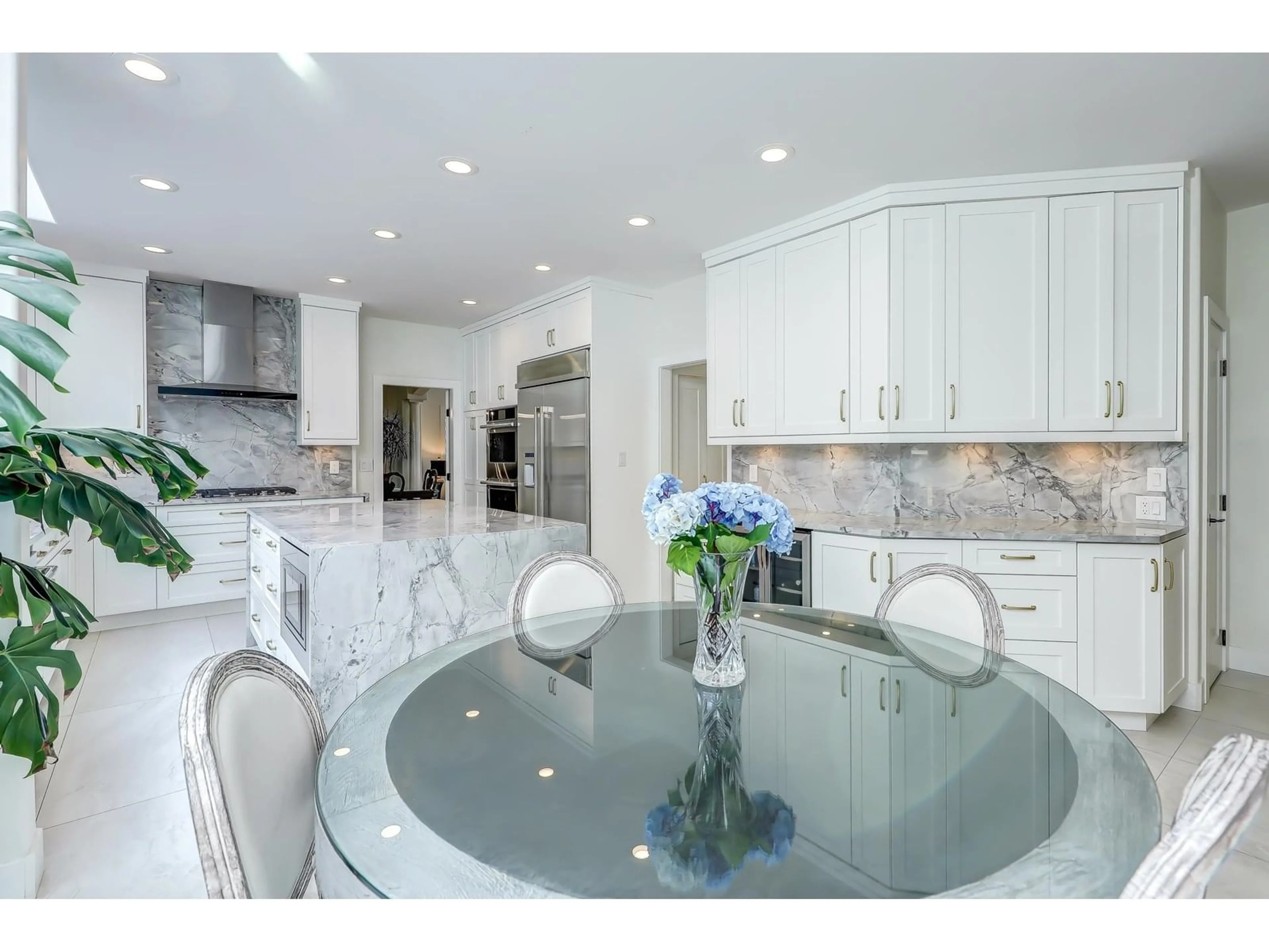 Contemporary kitchen, ceramic/tile floor for 13856 19A, Surrey British Columbia V4A9M2