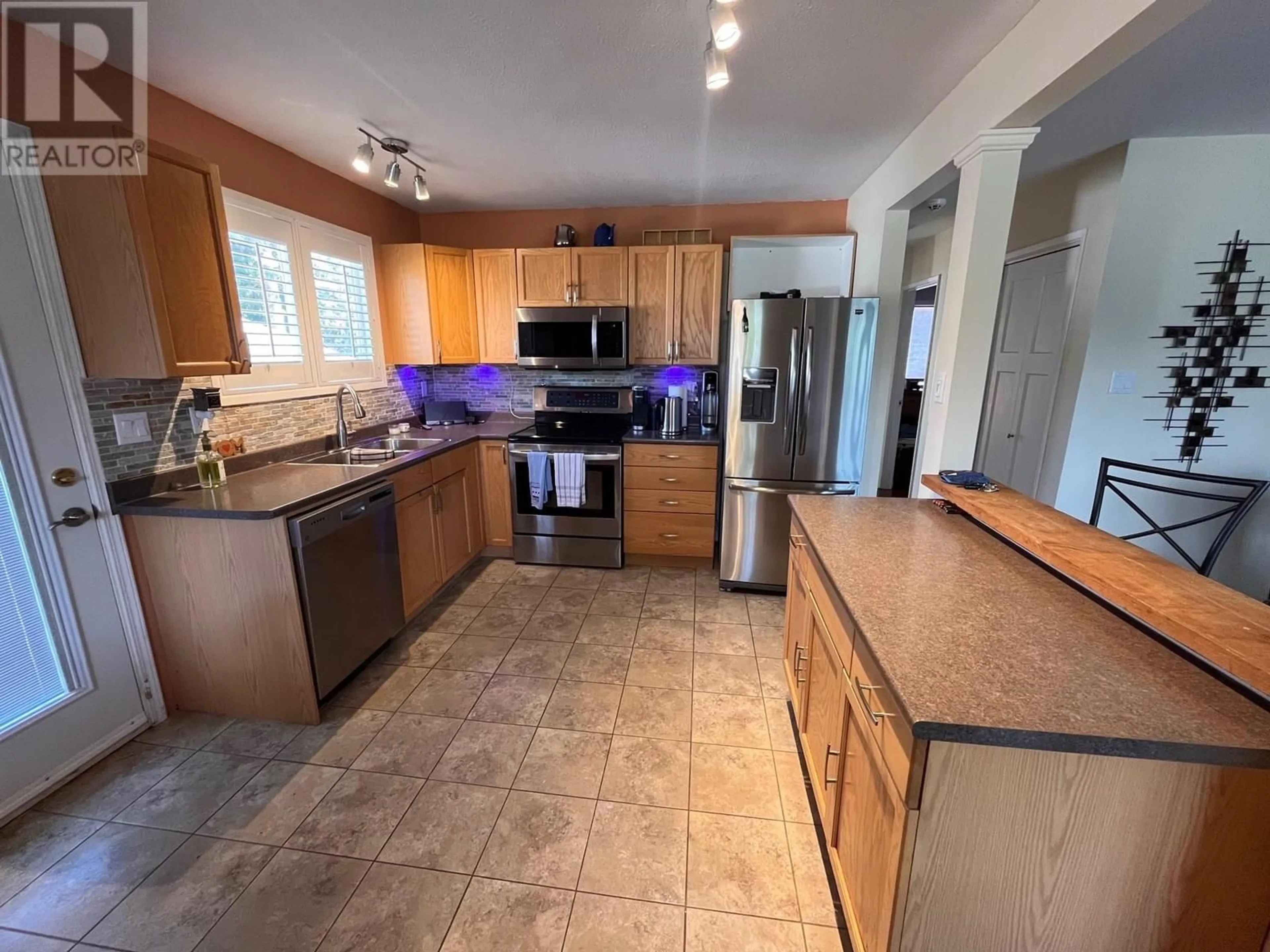 Open concept kitchen, unknown for 7717 KINGSLEY CRESCENT, Prince George British Columbia V2N3M9