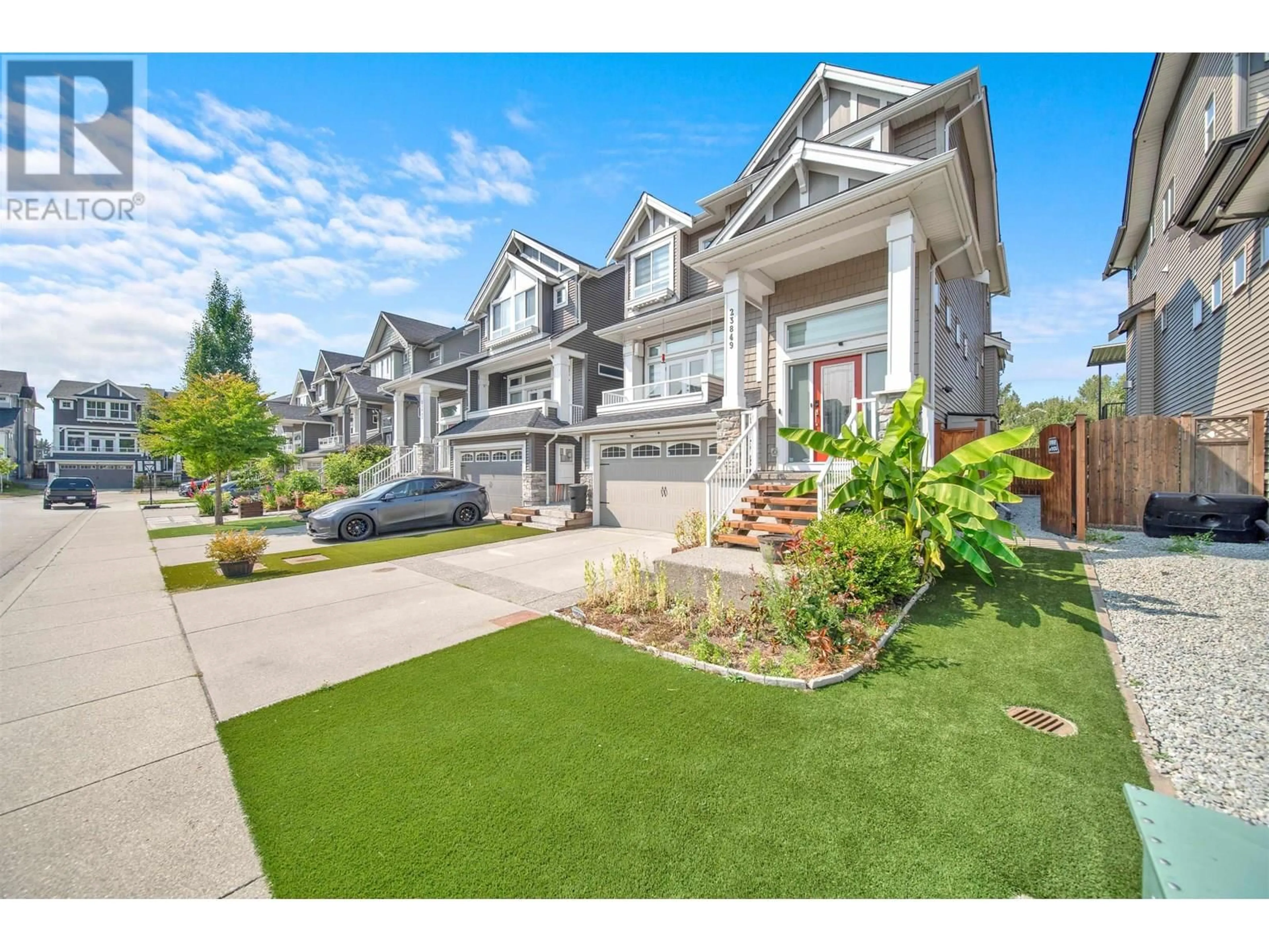 A pic from outside/outdoor area/front of a property/back of a property/a pic from drone, street for 23849 103A AVENUE, Maple Ridge British Columbia V2W1G3