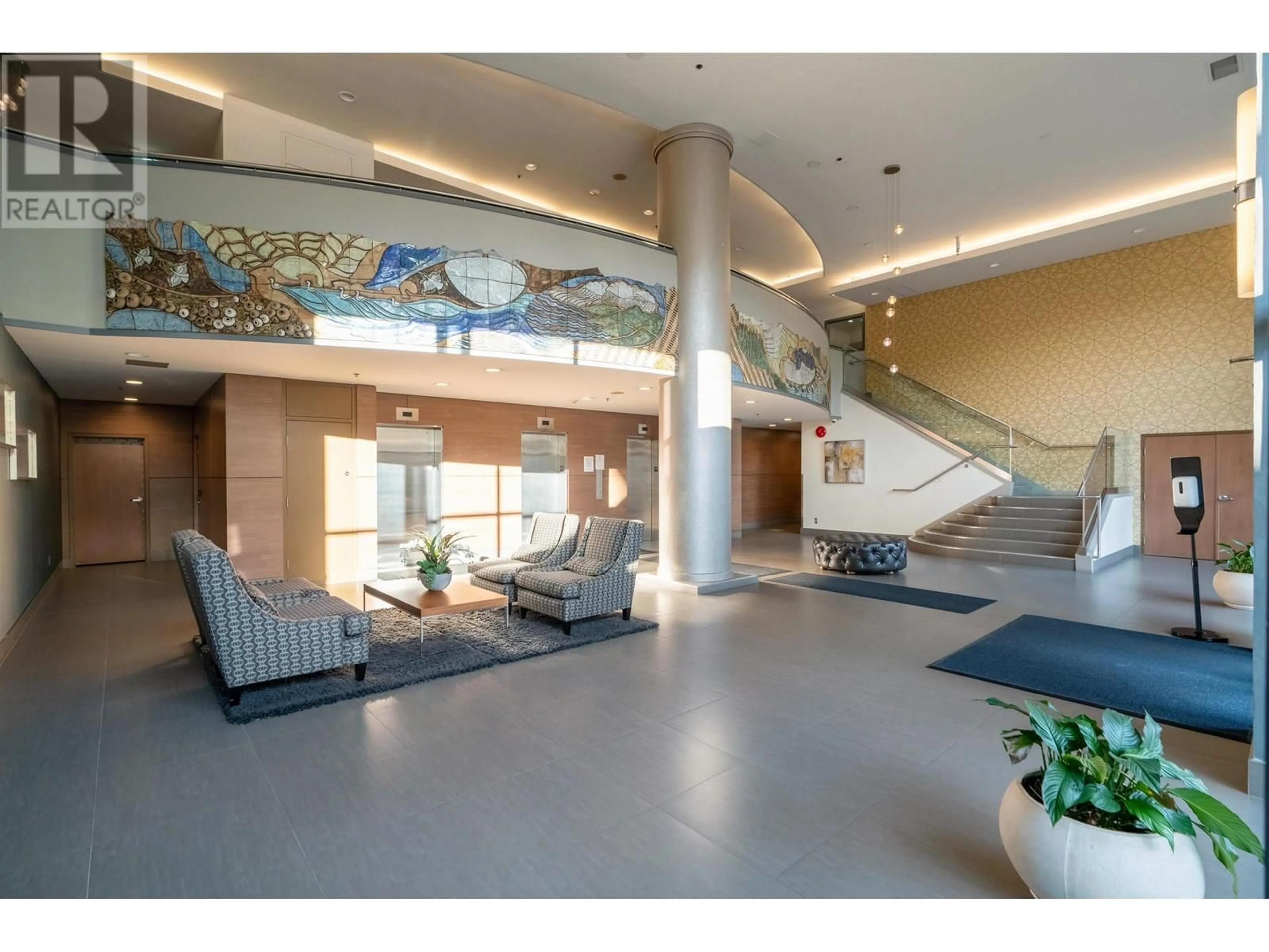 Lobby for 604 - 1500 HOWE STREET, Vancouver British Columbia V6Z2N1