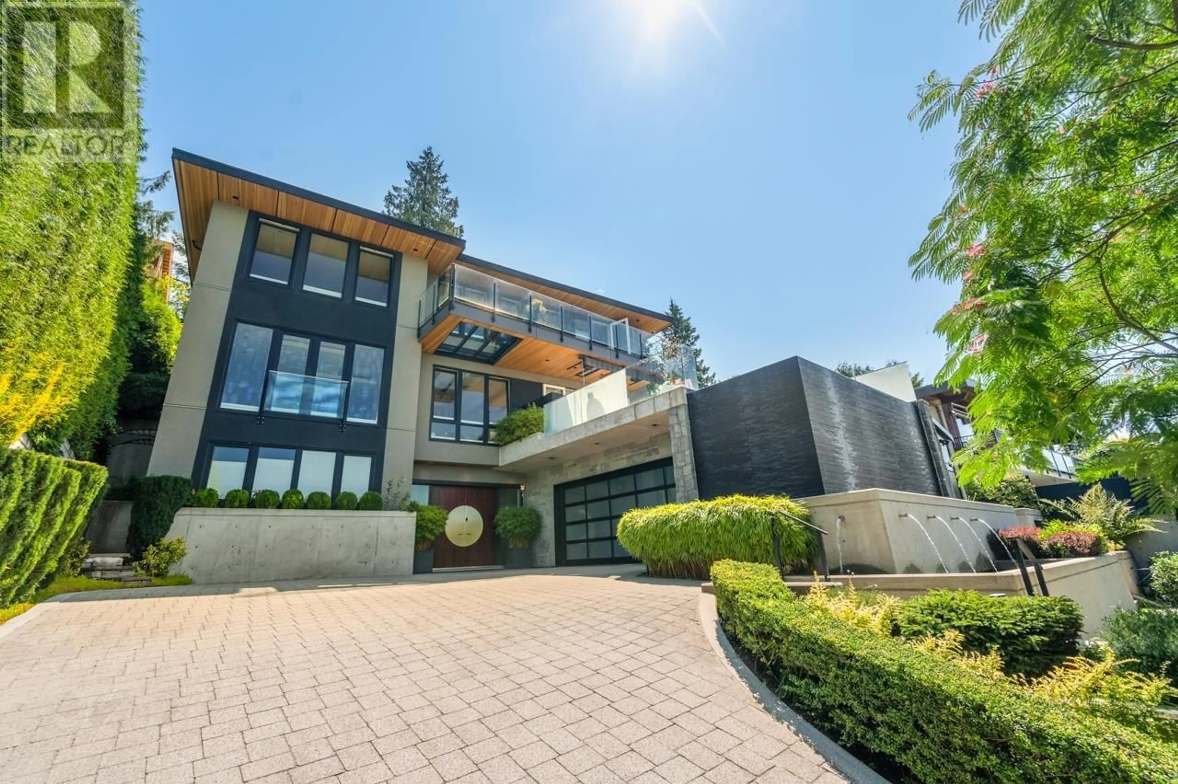 Unknown for 7326 RIDGE DRIVE, Burnaby British Columbia V5A1B5
