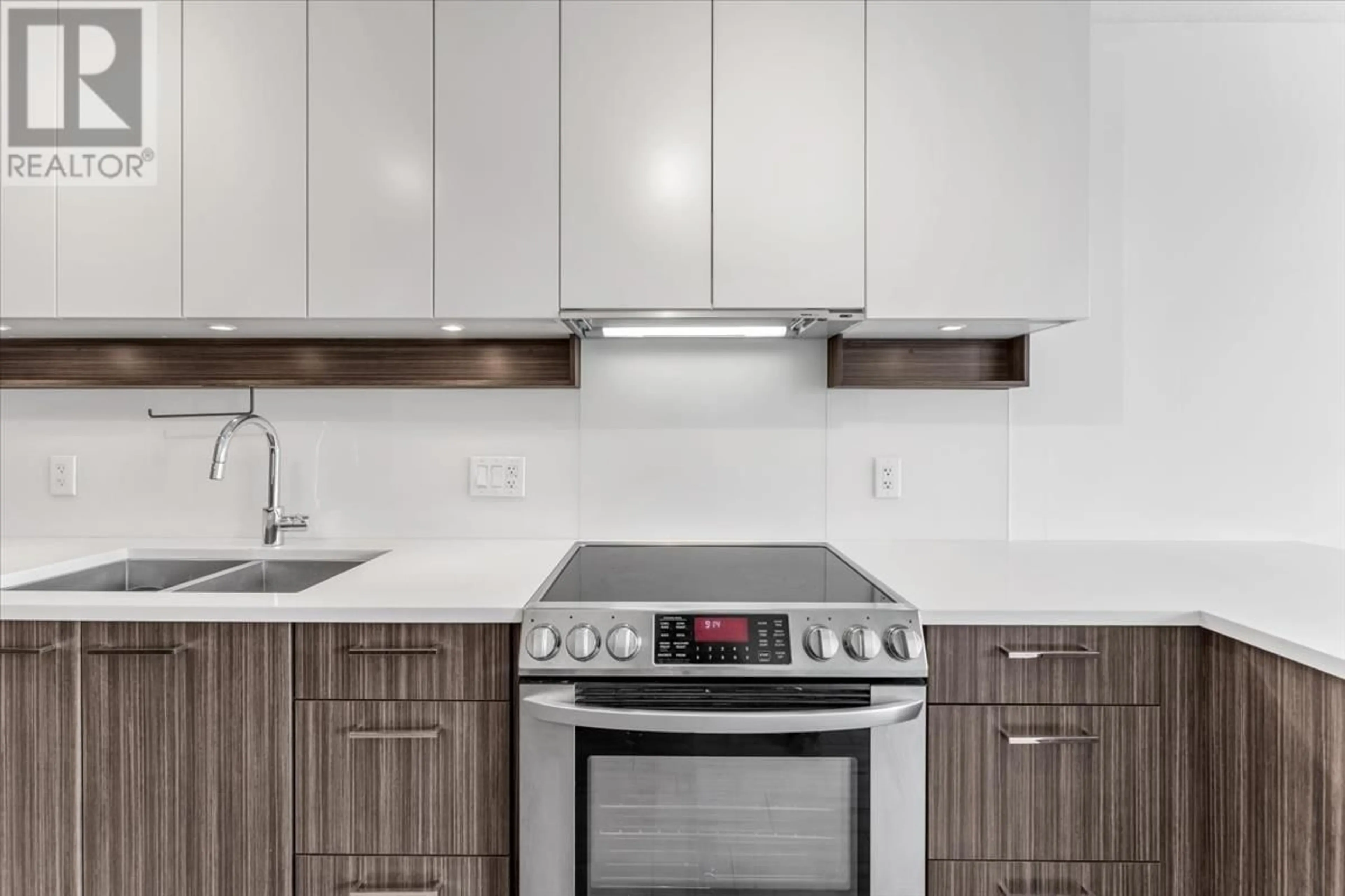 Standard kitchen, unknown for 410 - 4310 HASTINGS STREET, Burnaby British Columbia V5C2J9