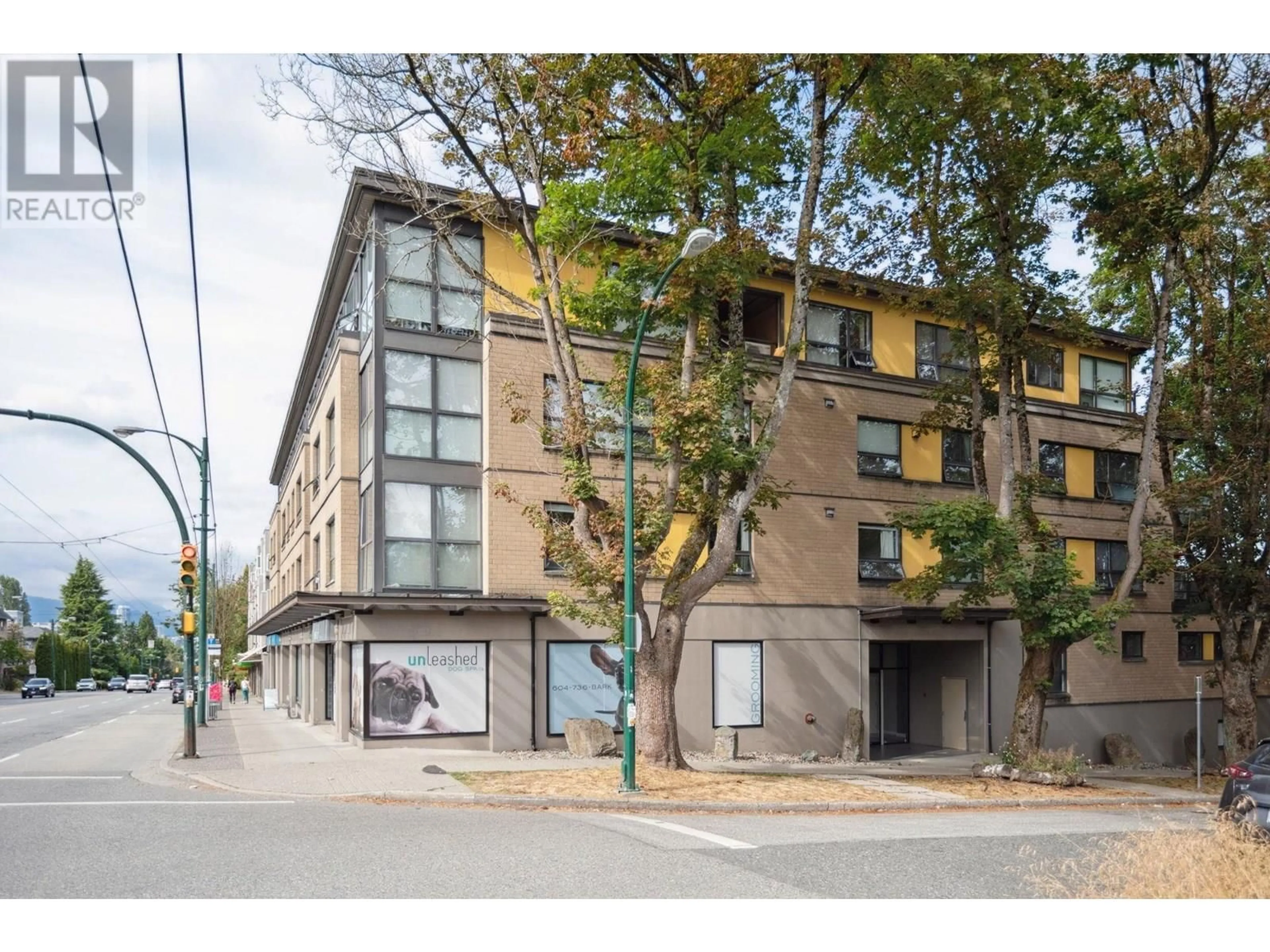Unknown for 305 - 997 22ND AVENUE, Vancouver British Columbia V5Z2A2
