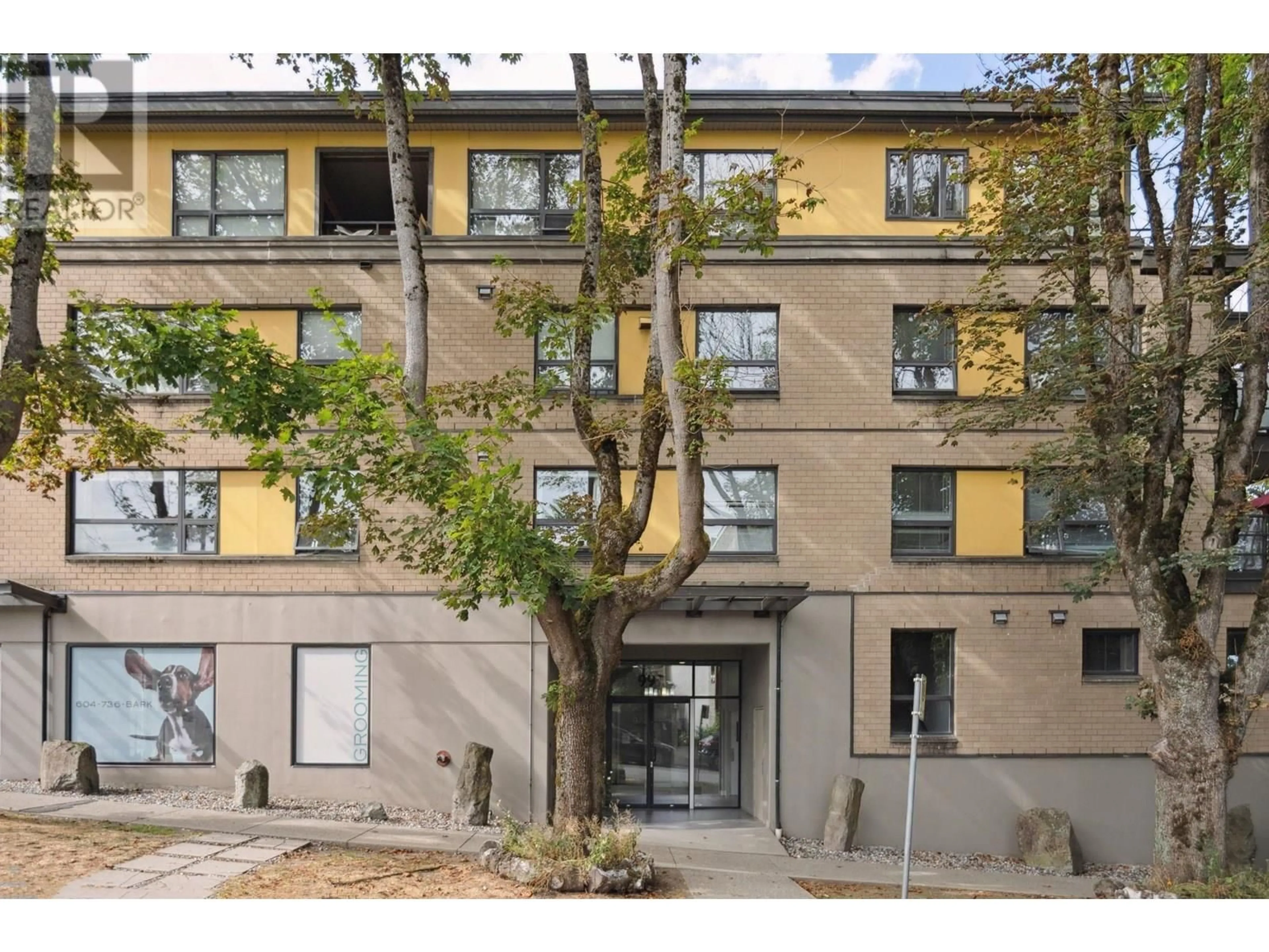 Unknown for 305 - 997 22ND AVENUE, Vancouver British Columbia V5Z2A2