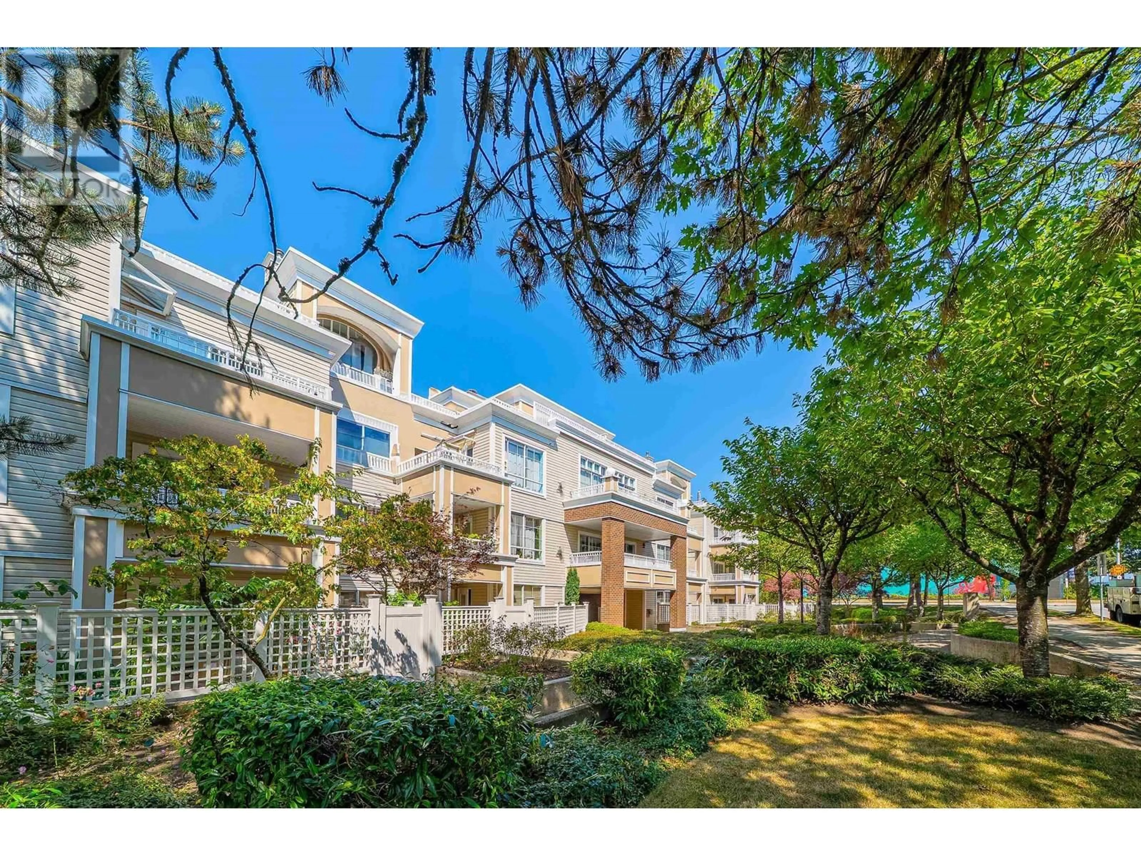 Unknown for 211 - 7117 ANTRIM AVENUE, Burnaby British Columbia V5J5K1
