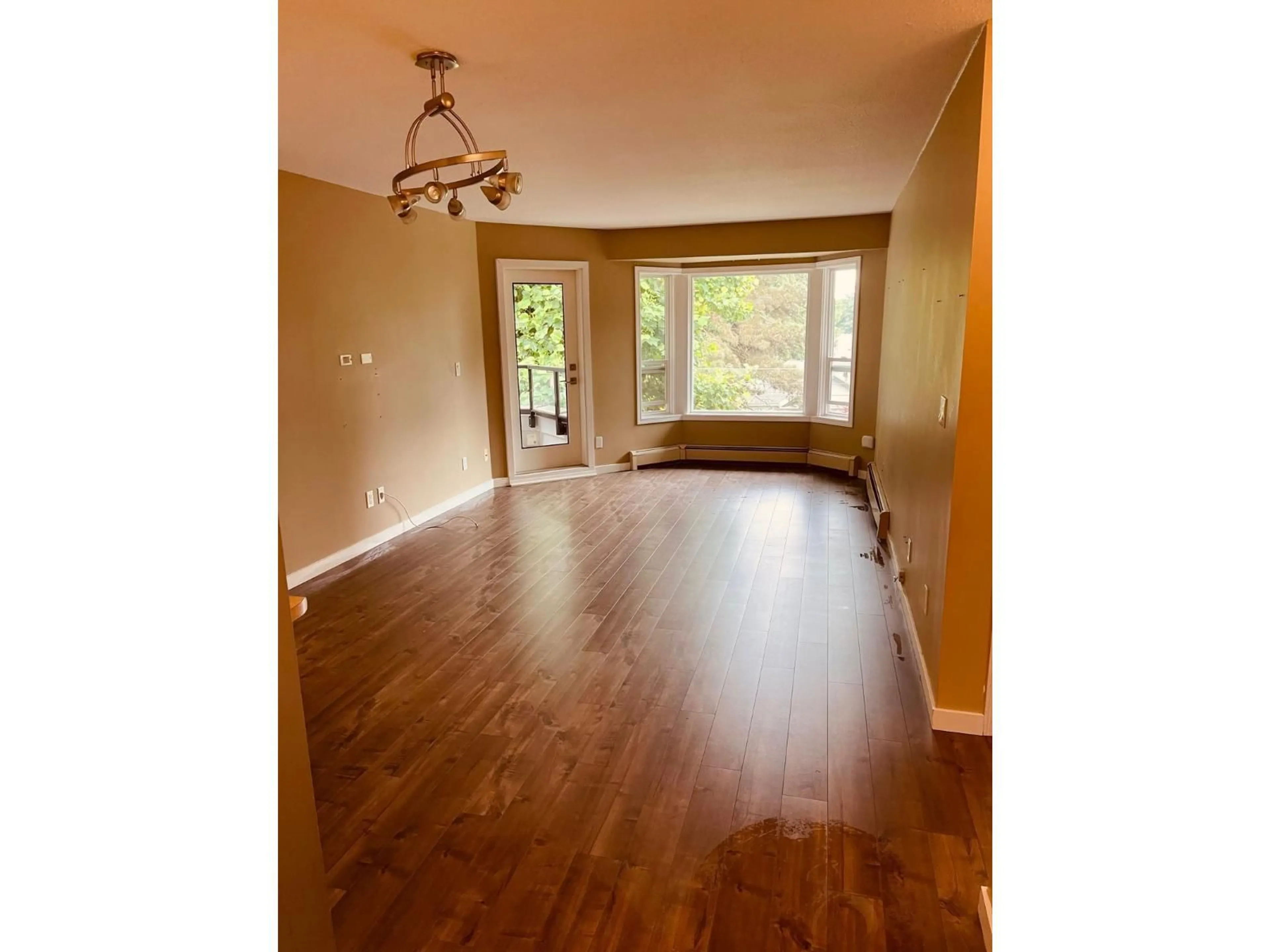 A pic of a room for 336 - 2700 MCCALLUM, Abbotsford British Columbia V2S6X9