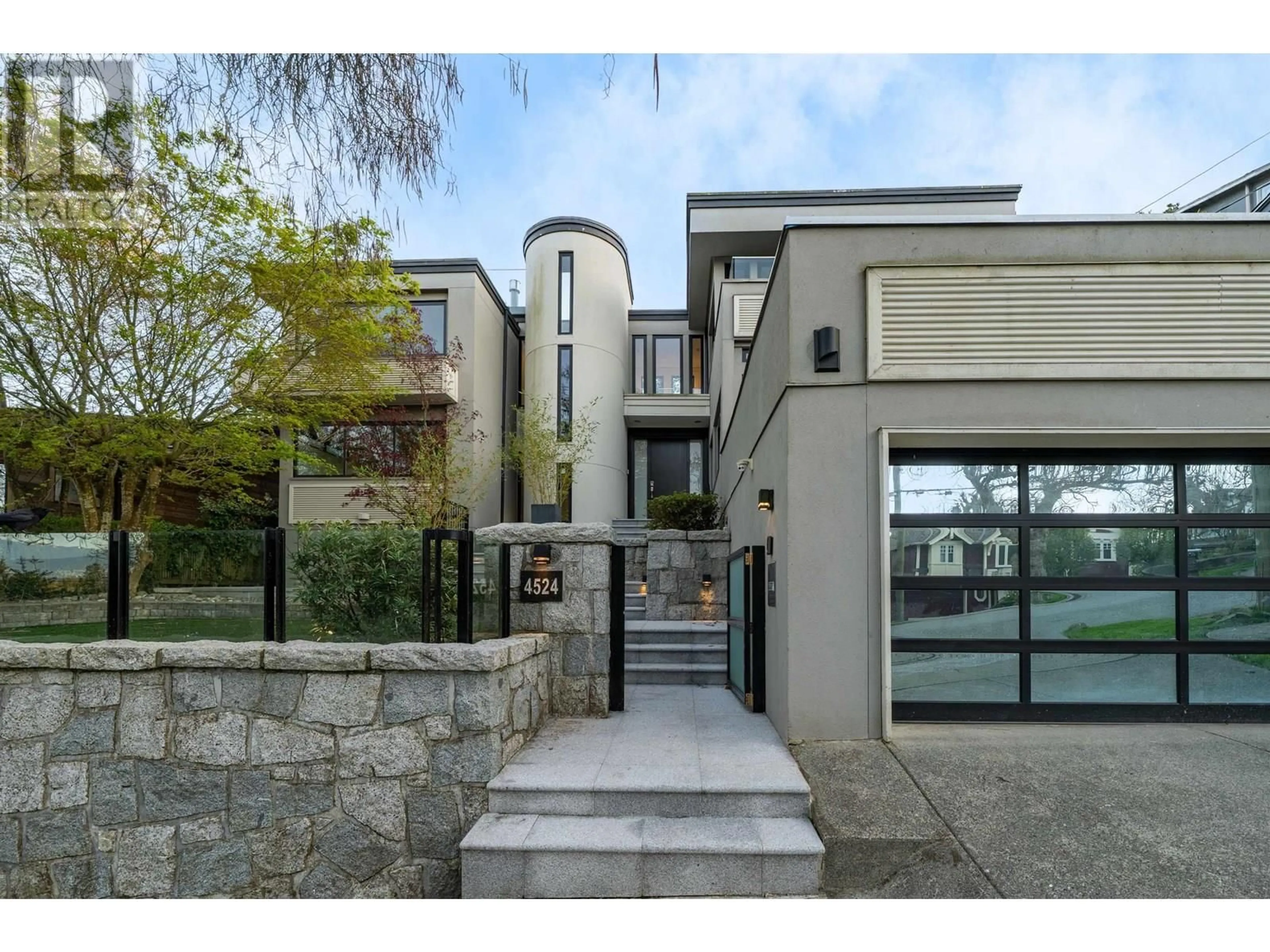 Unknown for 4524 1ST AVENUE, Vancouver British Columbia V6R1H8
