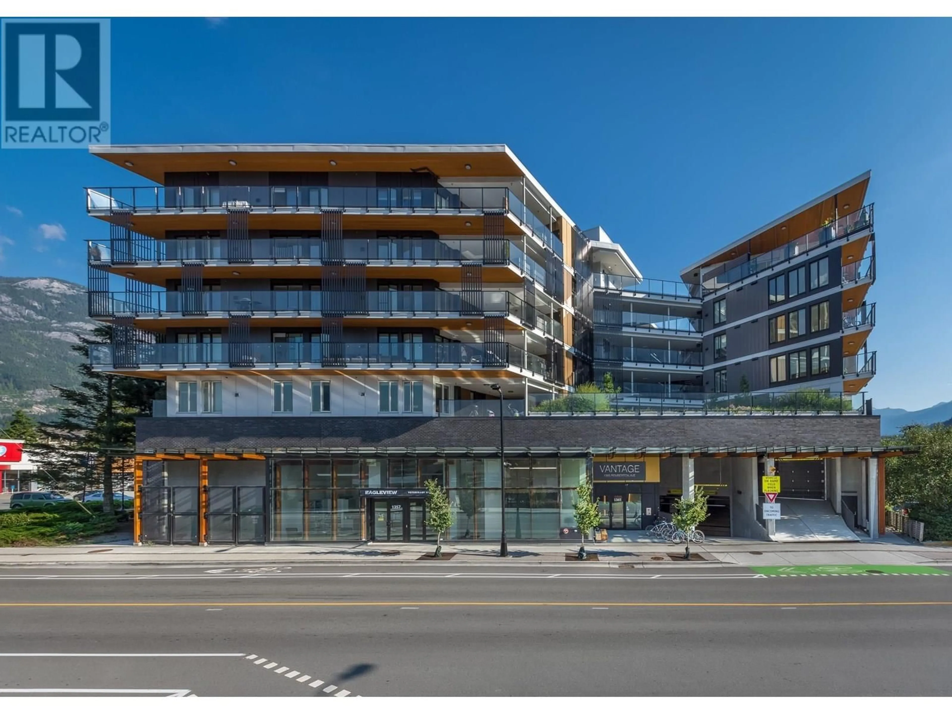 Unknown for 304 - 1365 PEMBERTON AVENUE, Squamish British Columbia V8B1B7