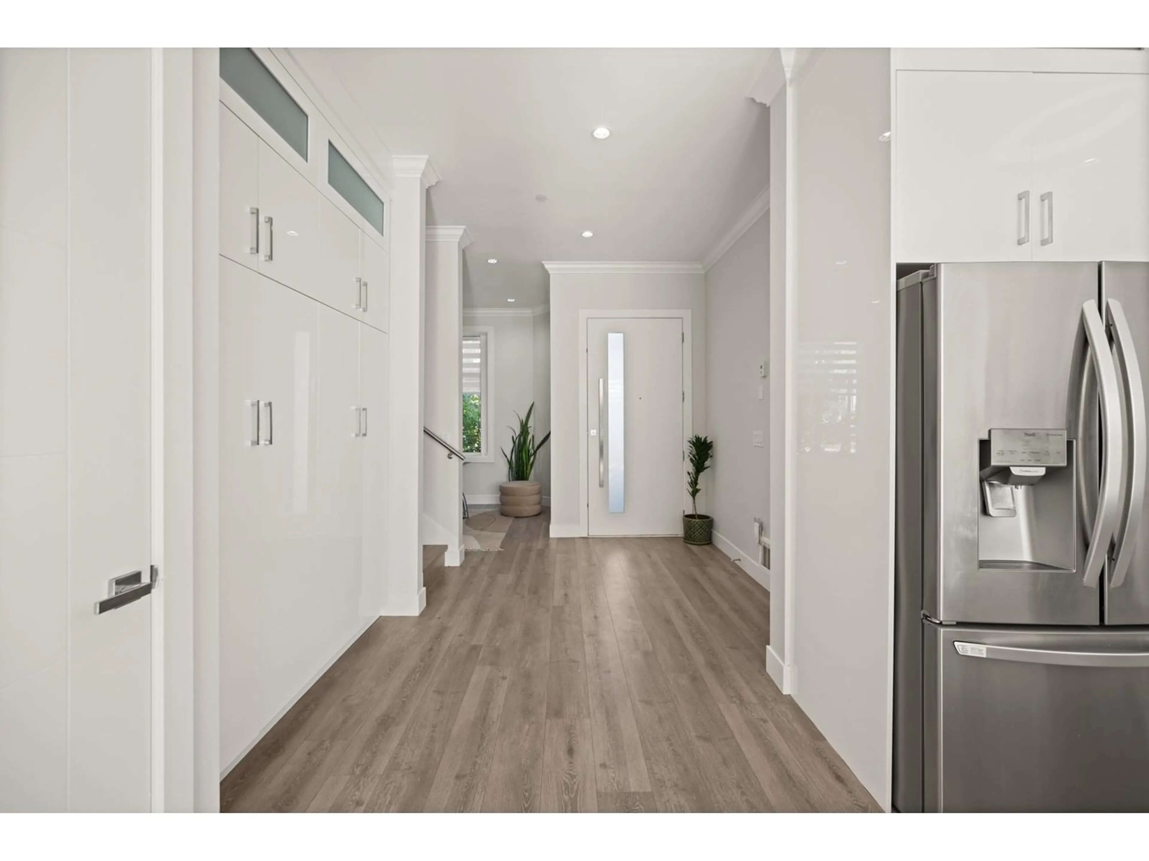 Indoor entryway for 7415 197, Langley British Columbia V2Y3R6