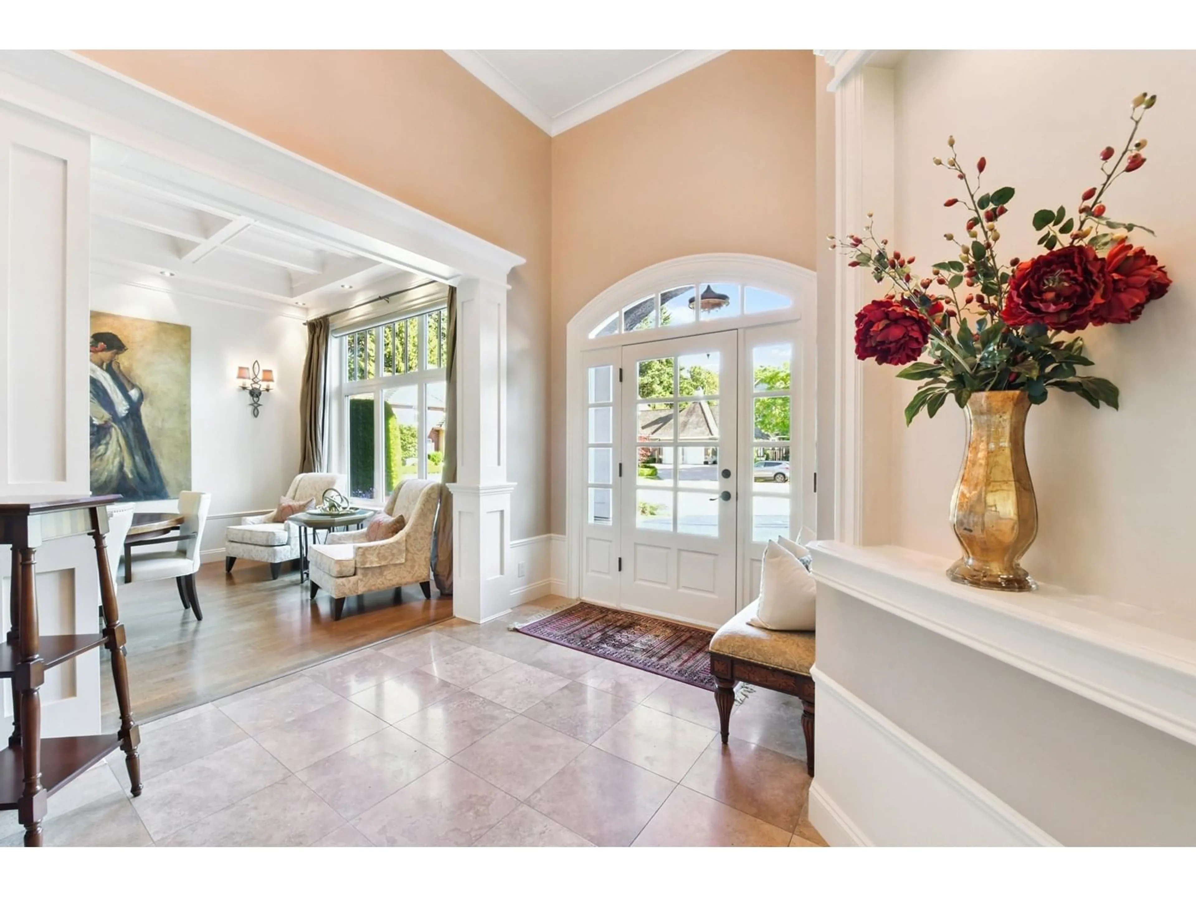 Indoor entryway for 14353 33, Surrey British Columbia V4P3M4