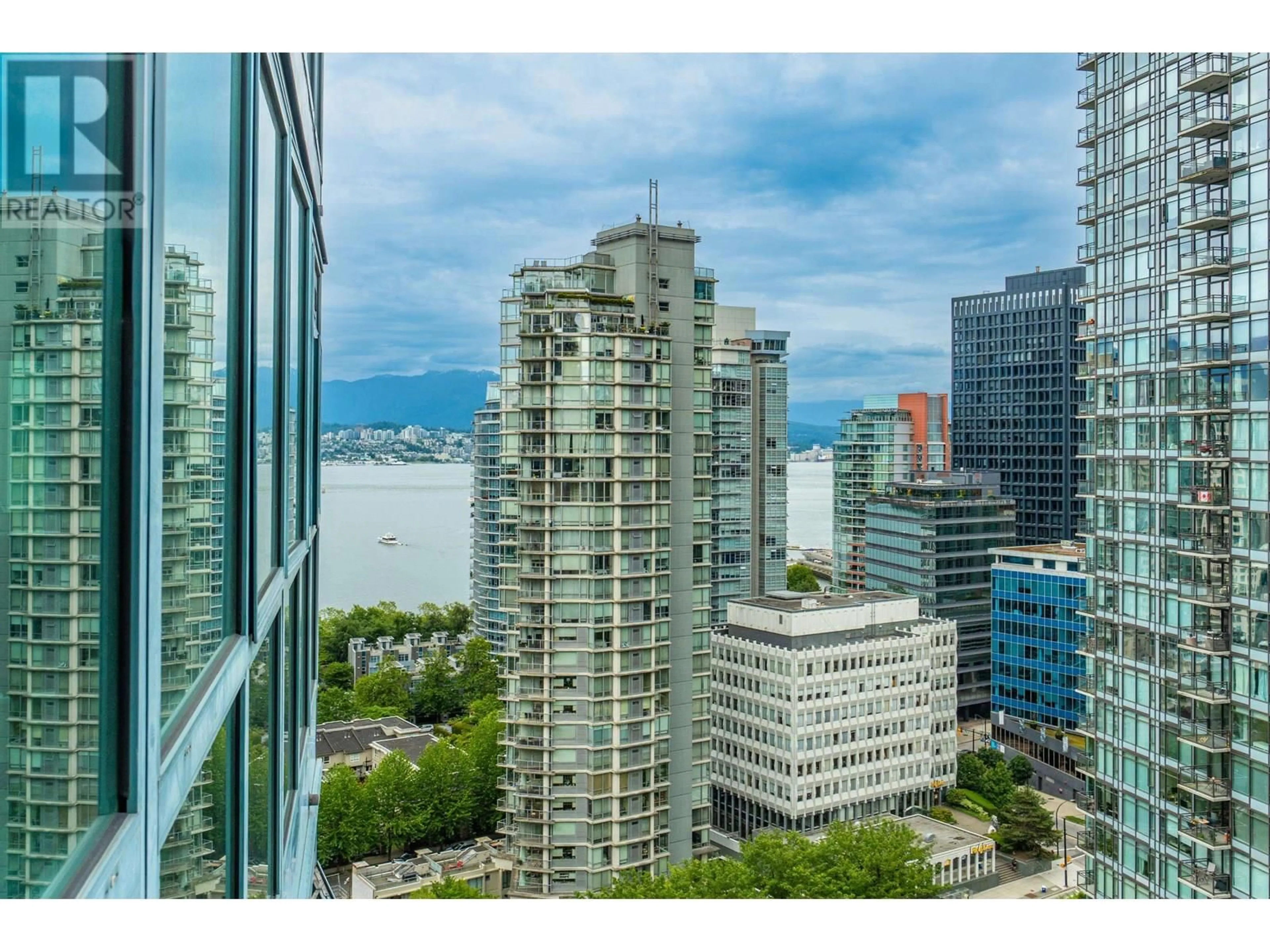 Unknown for 2205 - 1238 MELVILLE STREET, Vancouver British Columbia V6E4N2