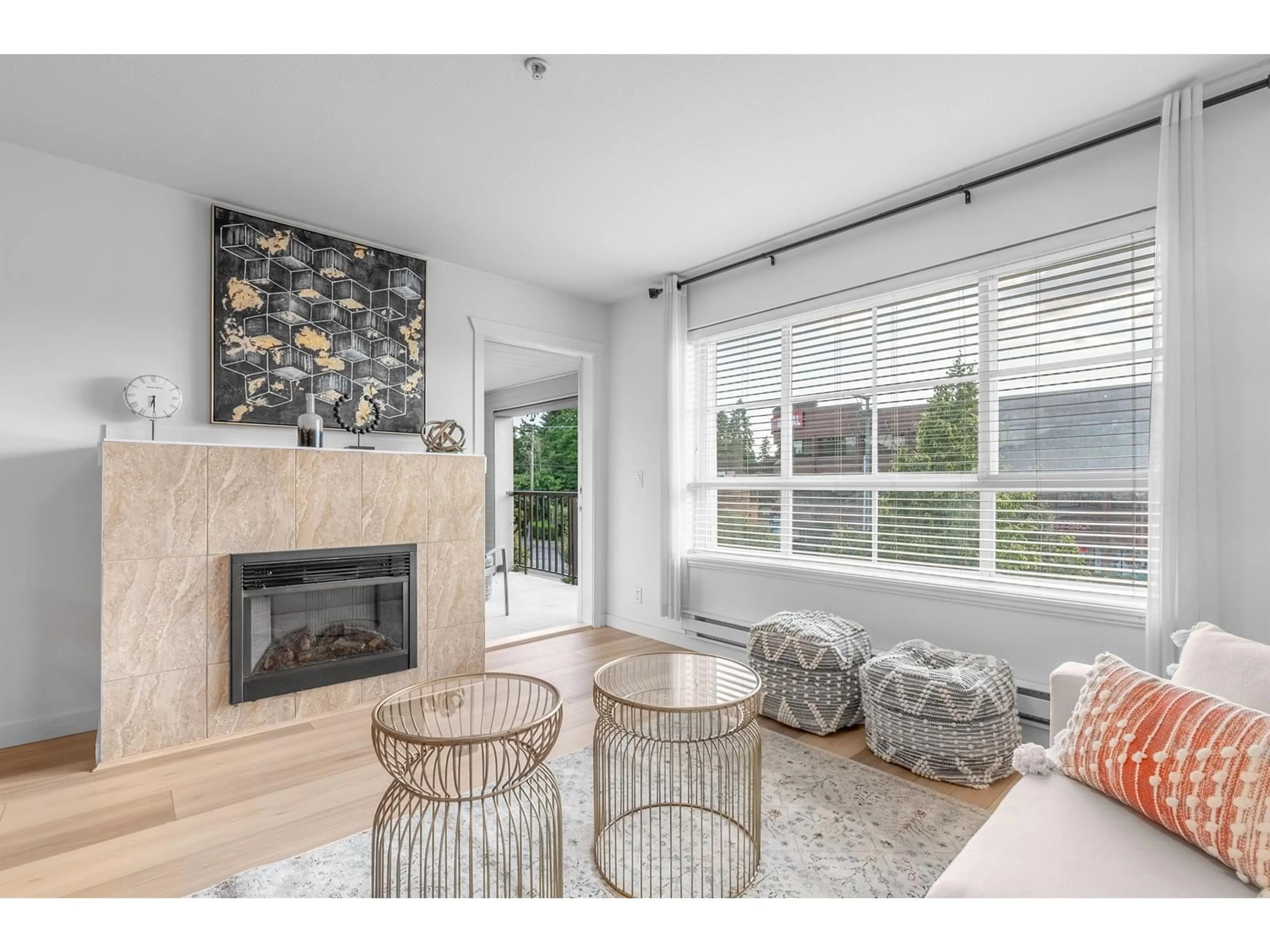 Living room with furniture, unknown for 314 - 6960 120, Surrey British Columbia V3W1V4
